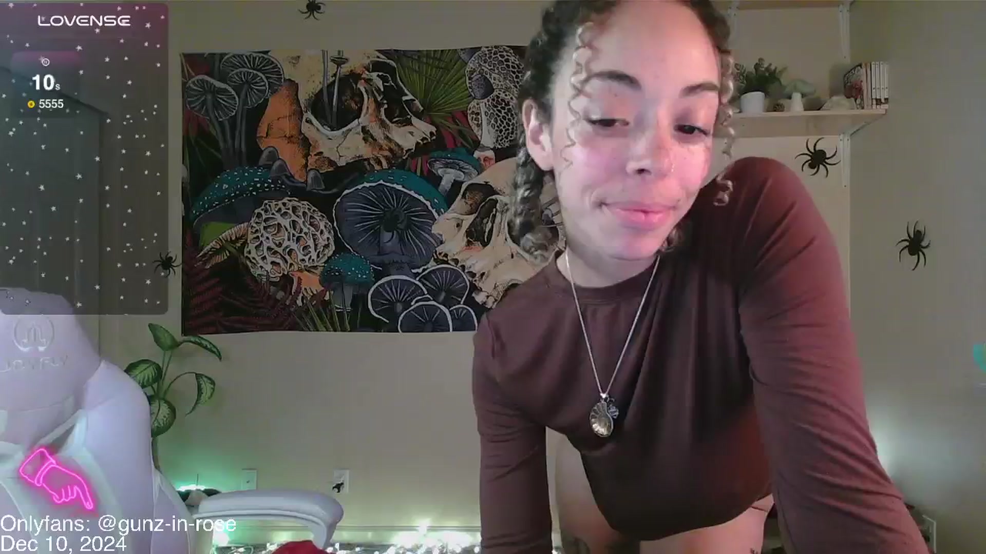 Gallery image thumbnail from kylierose's myfreecams stream on, 12/10/2024, 17:33 image 16 of 20