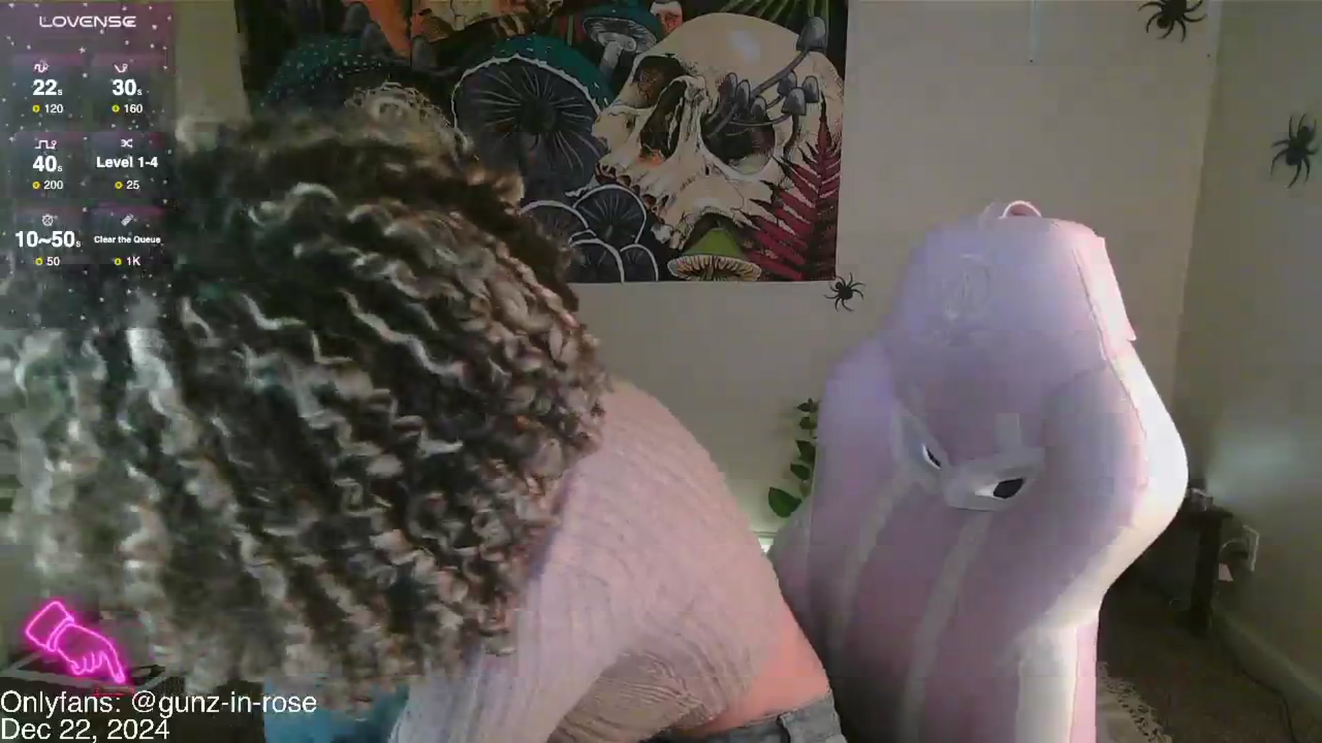Gallery image thumbnail from kylierose's myfreecams stream on, 12/22/2024, 18:51 image 19 of 20