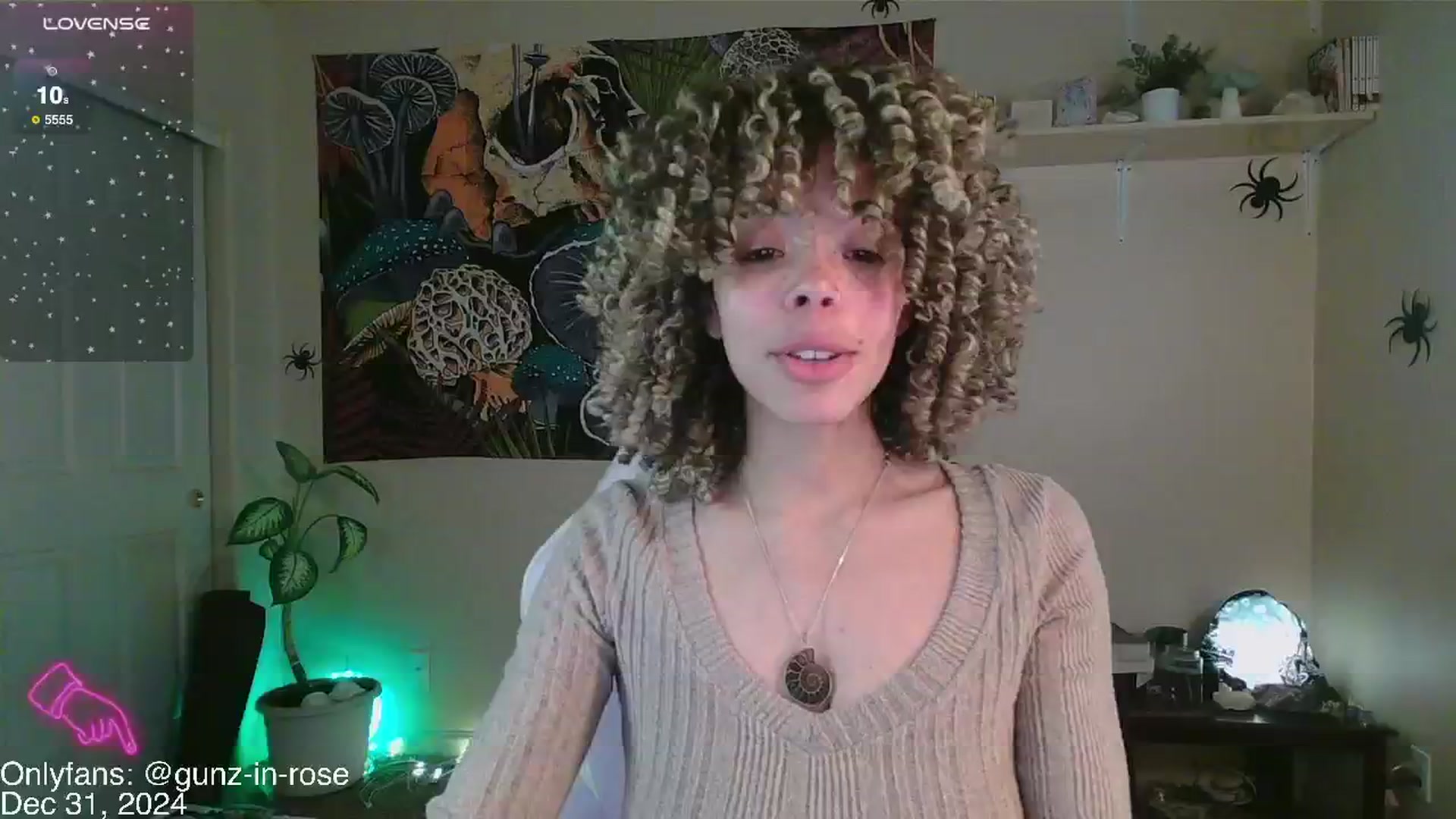 Gallery image thumbnail from kylierose's myfreecams stream on, 12/31/2024, 21:19 image 20 of 20