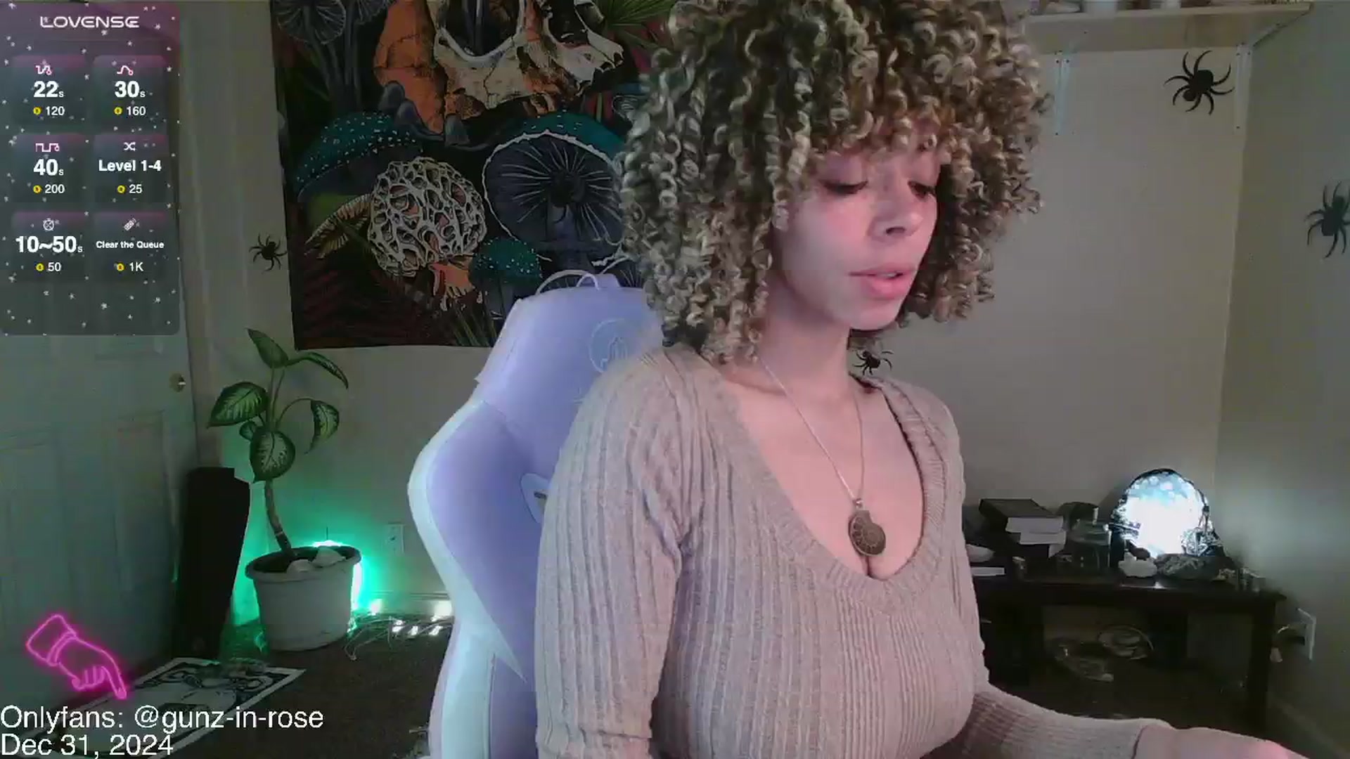 Gallery image thumbnail from kylierose's myfreecams stream on, 12/31/2024, 21:19 image 11 of 20