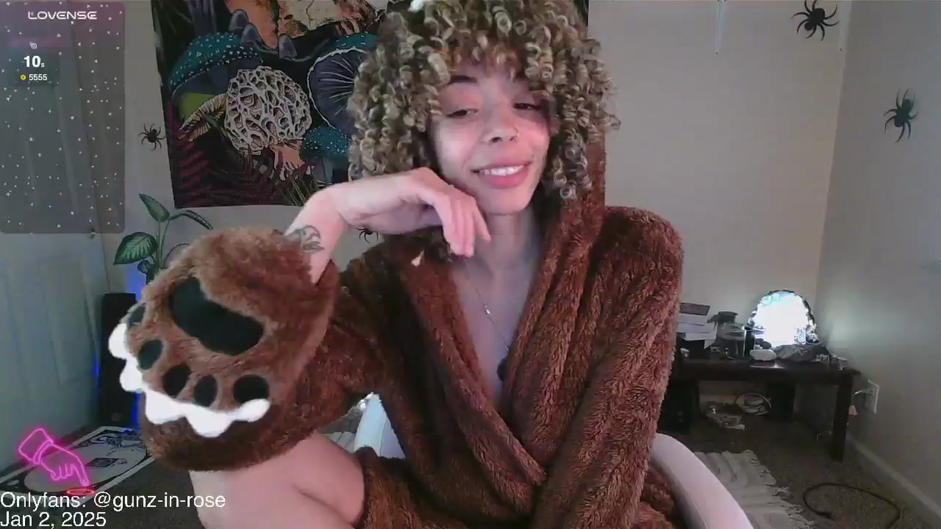Gallery image thumbnail from kylierose's myfreecams stream on, 01/02/2025, 21:21 image 4 of 20