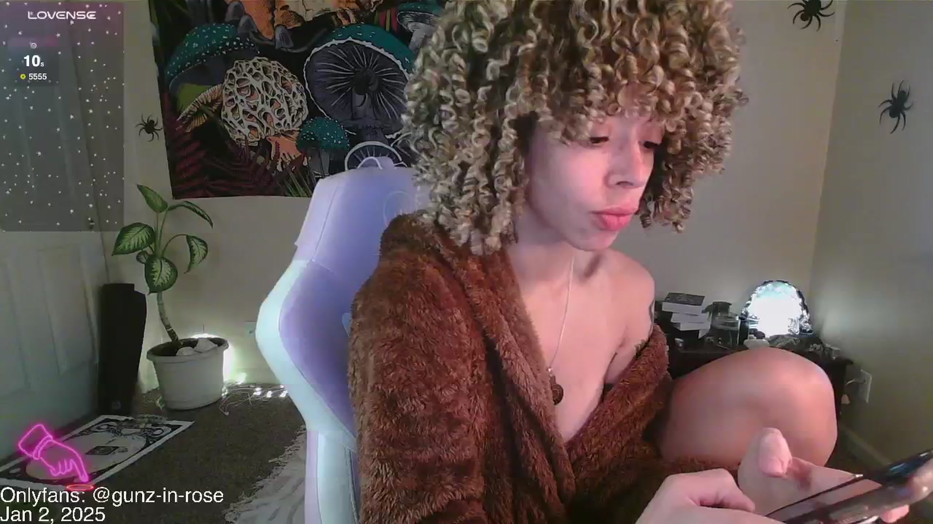 Gallery image thumbnail from kylierose's myfreecams stream on, 01/02/2025, 21:21 image 2 of 20