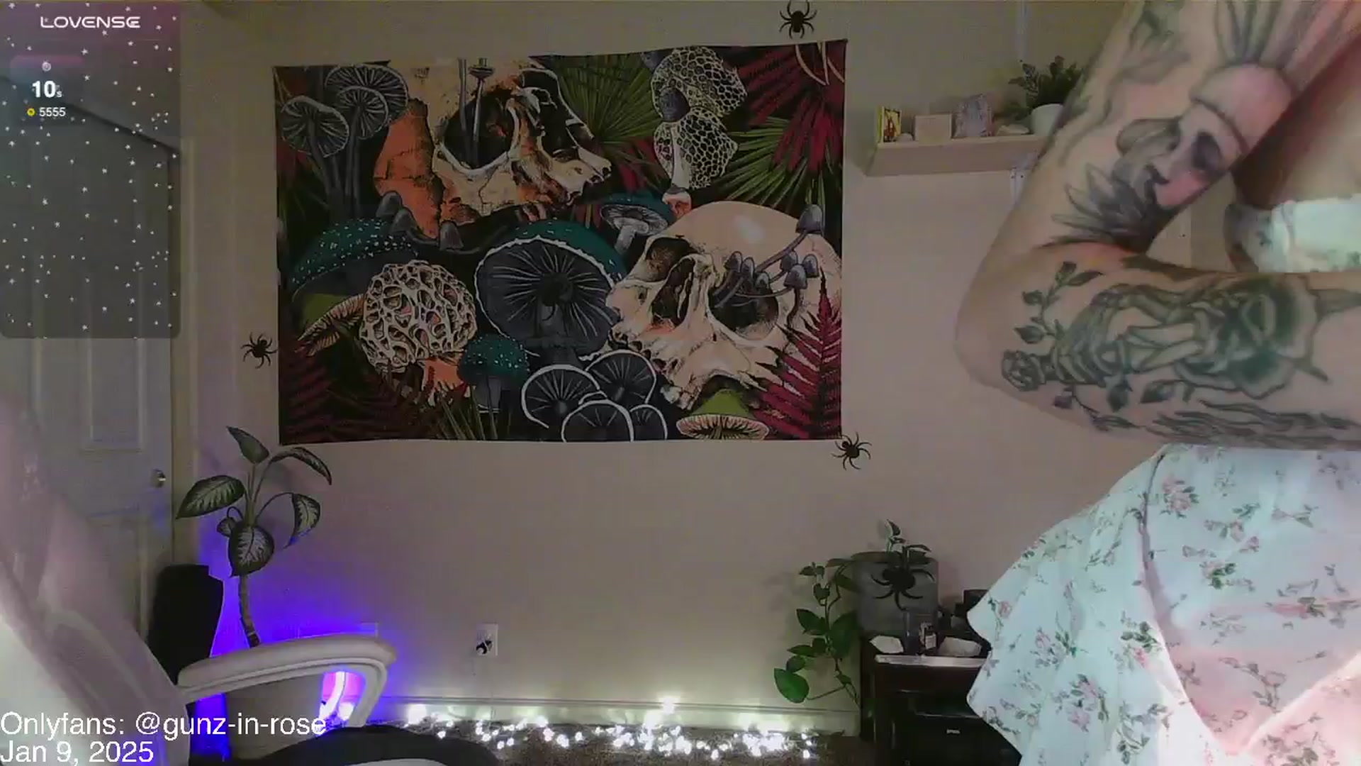 Gallery image thumbnail from kylierose's myfreecams stream on, 01/09/2025, 17:39 image 20 of 20