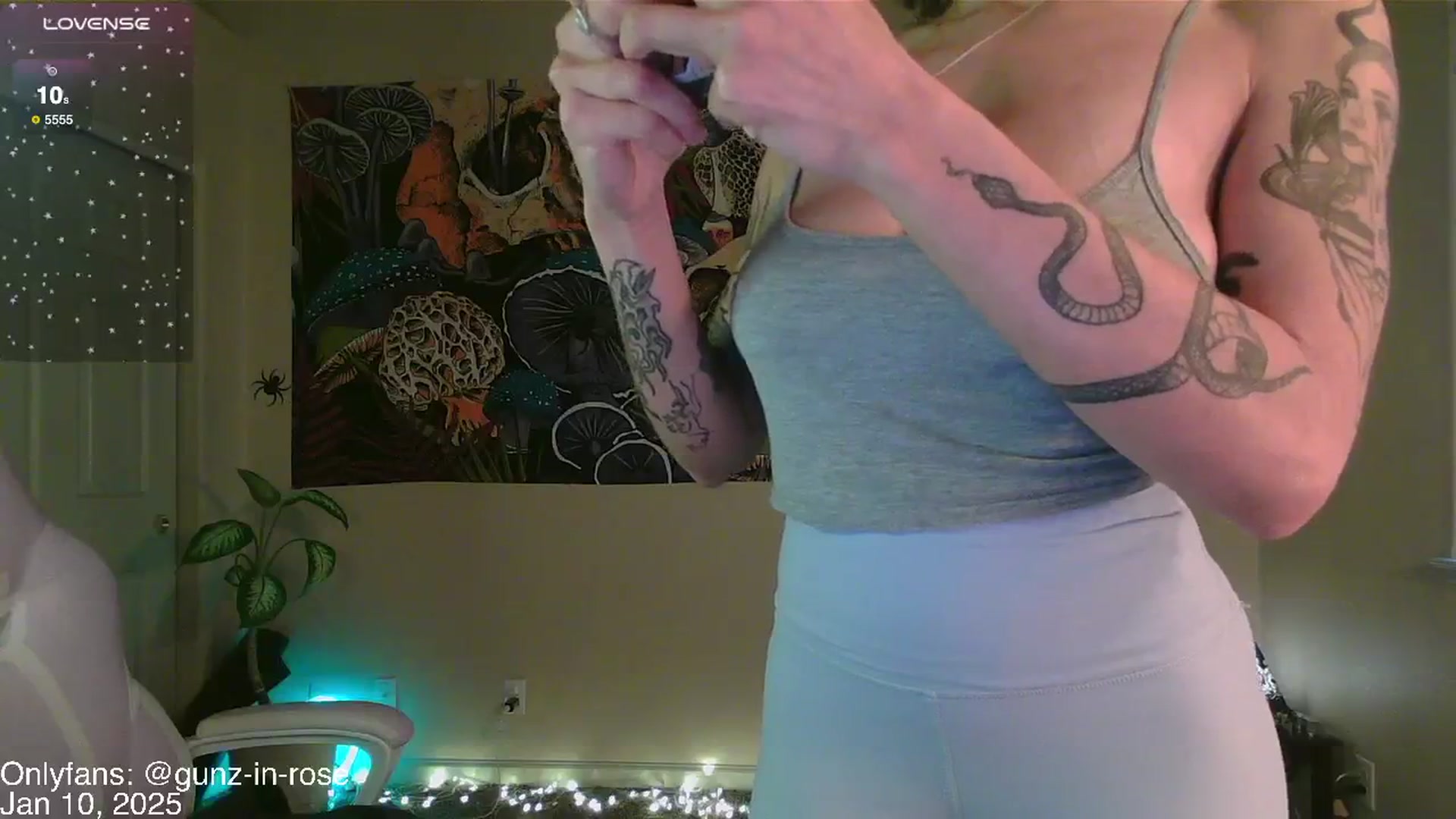 Gallery image thumbnail from kylierose's myfreecams stream on, 01/10/2025, 19:34 image 3 of 20