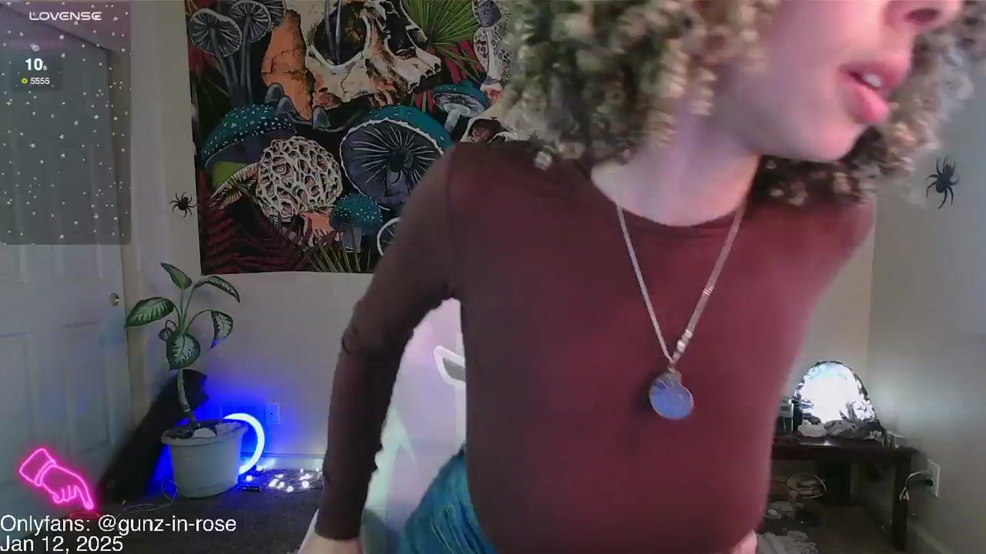 Gallery image thumbnail from kylierose's myfreecams stream on, 01/12/2025, 20:13 image 6 of 20