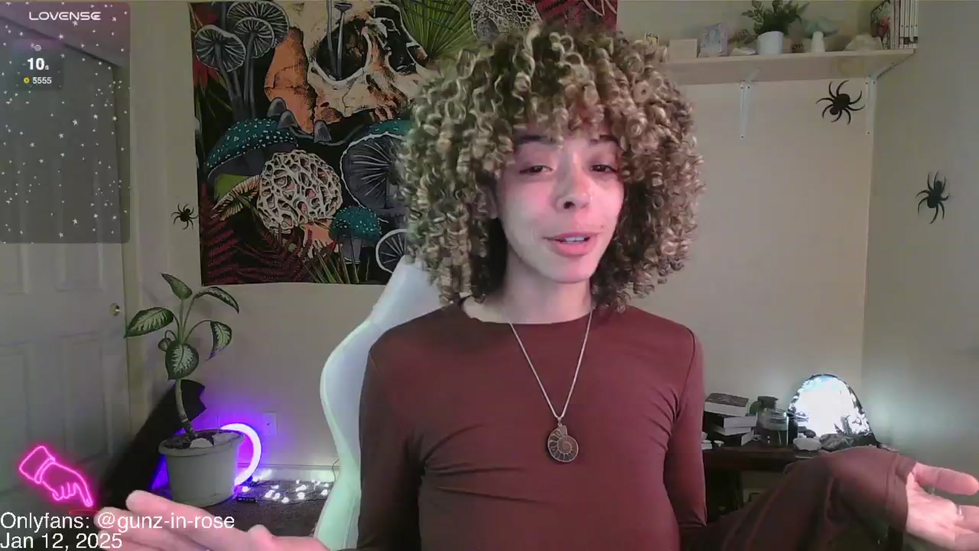 Gallery image thumbnail from kylierose's myfreecams stream on, 01/12/2025, 20:13 image 19 of 20
