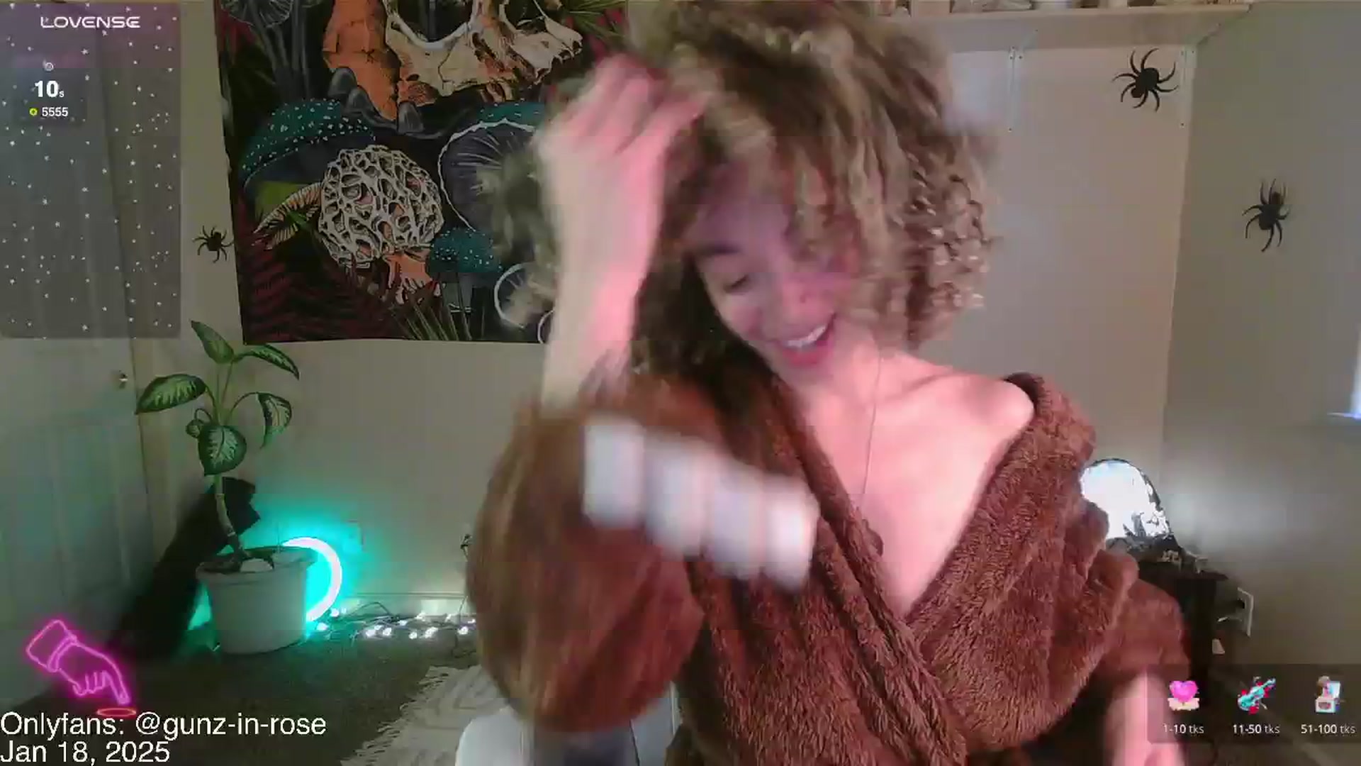 Gallery image thumbnail from kylierose's myfreecams stream on, 01/18/2025, 18:46 image 19 of 20