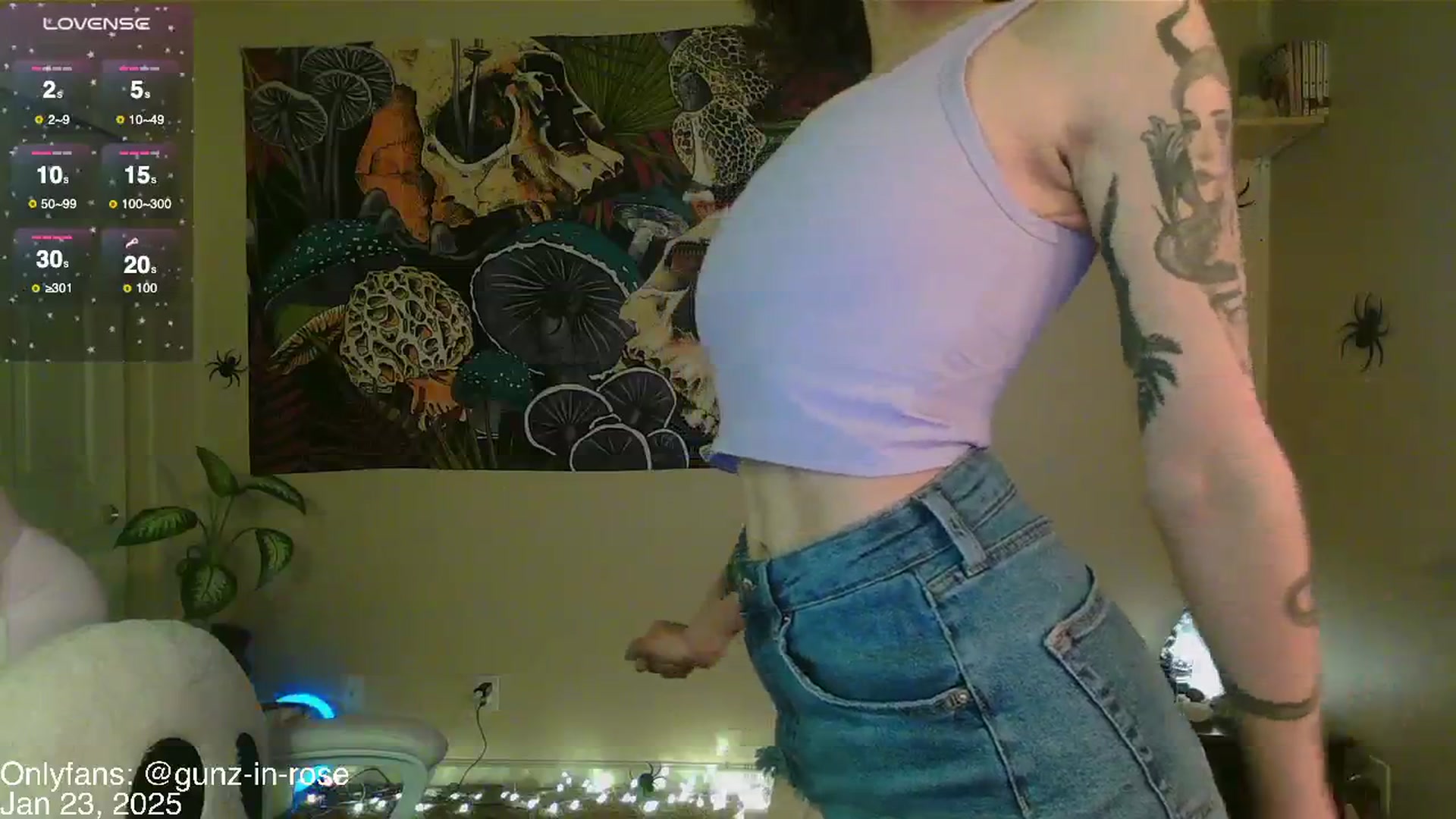 Gallery image thumbnail from kylierose's myfreecams stream on, 01/23/2025, 18:45 image 14 of 20
