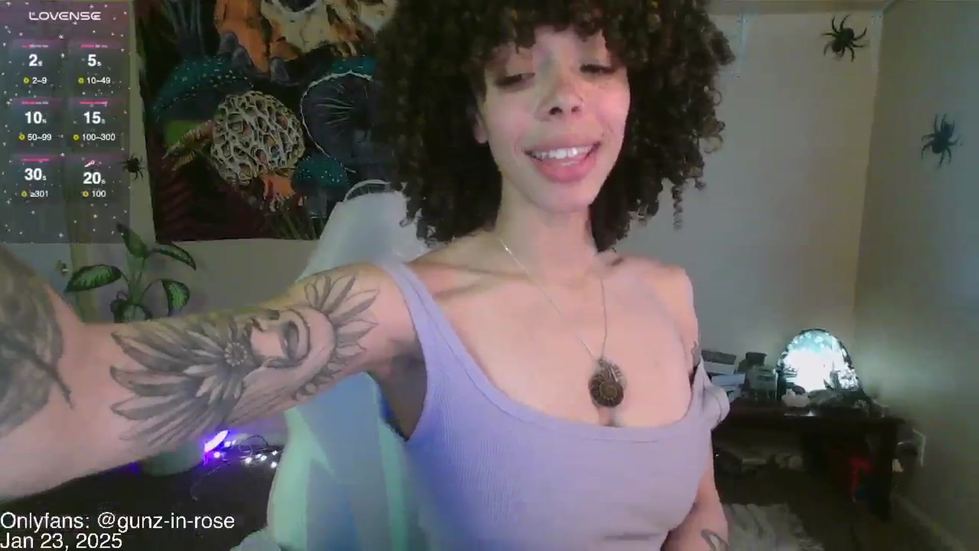 Gallery image thumbnail from kylierose's myfreecams stream on, 01/23/2025, 19:31 image 11 of 20