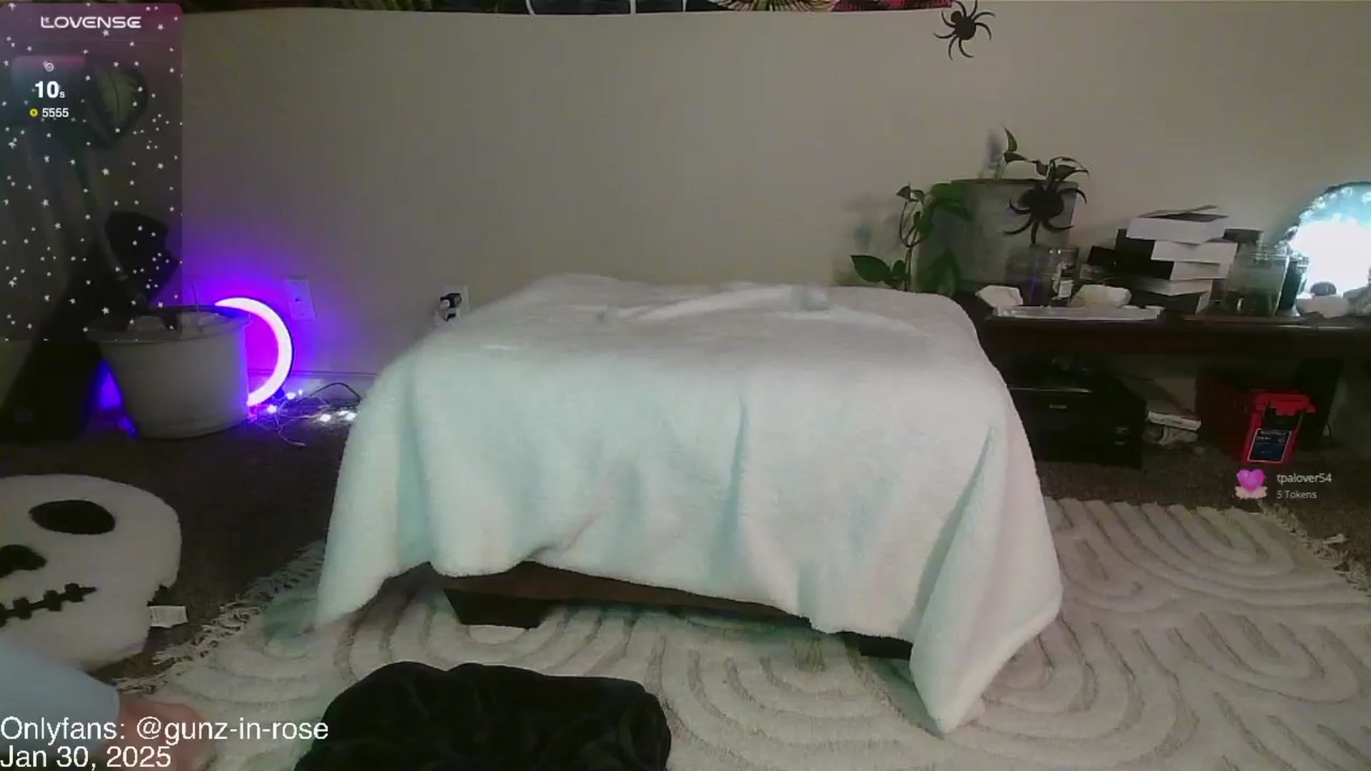 Gallery image thumbnail from kylierose's myfreecams stream on, 01/30/2025, 18:45 image 6 of 20