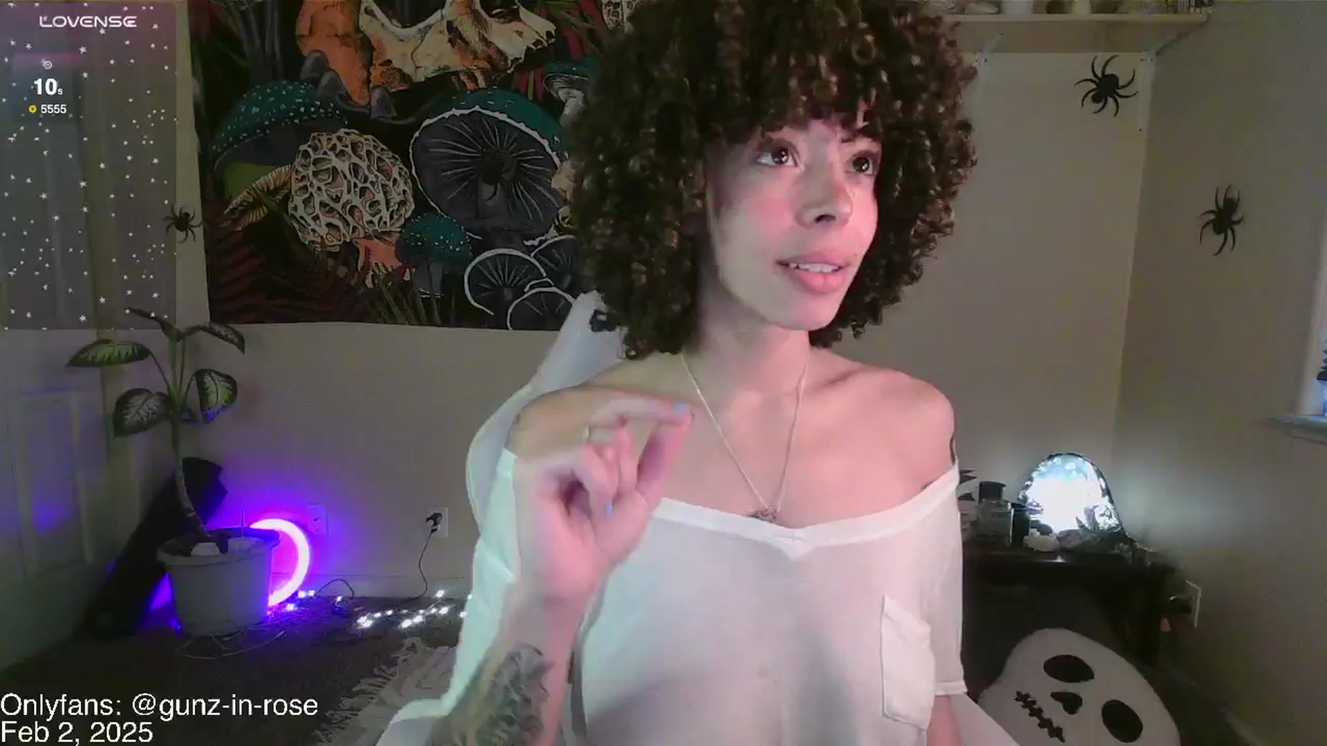 Gallery image thumbnail from kylierose's myfreecams stream on, 02/02/2025, 17:30 image 16 of 20