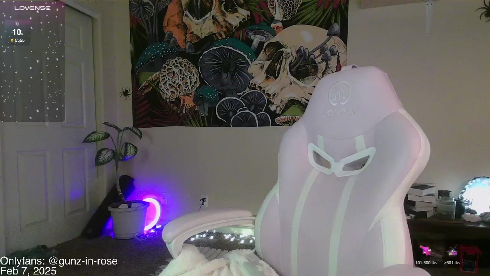 Gallery image thumbnail from kylierose's myfreecams stream on, 02/07/2025, 19:01 image 8 of 20