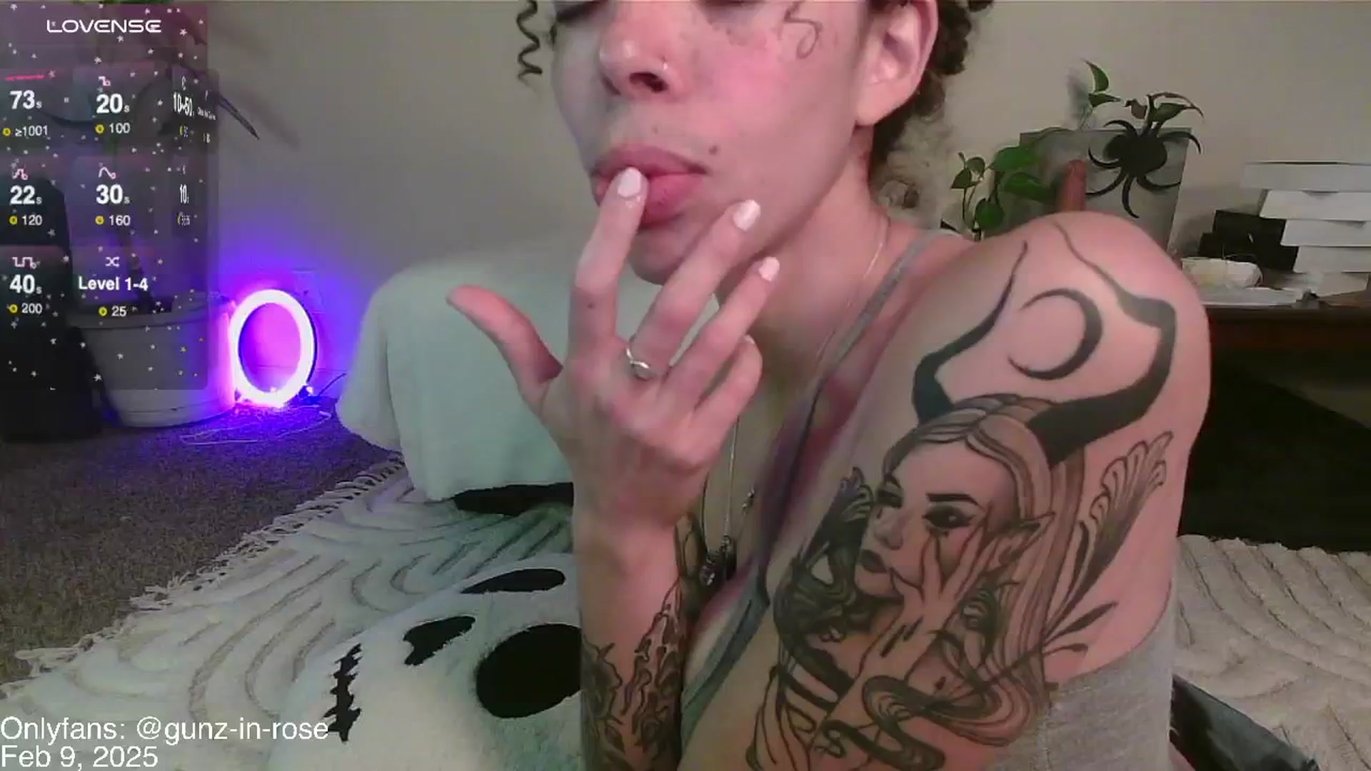 Gallery image thumbnail from kylierose's myfreecams stream on, 02/09/2025, 19:15 image 12 of 20