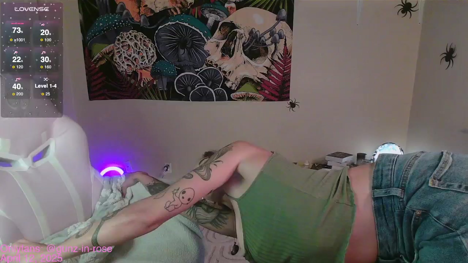 Gallery image thumbnail from kylierose's myfreecams stream on, 04/13/2025, 16:35 image 8 of 20
