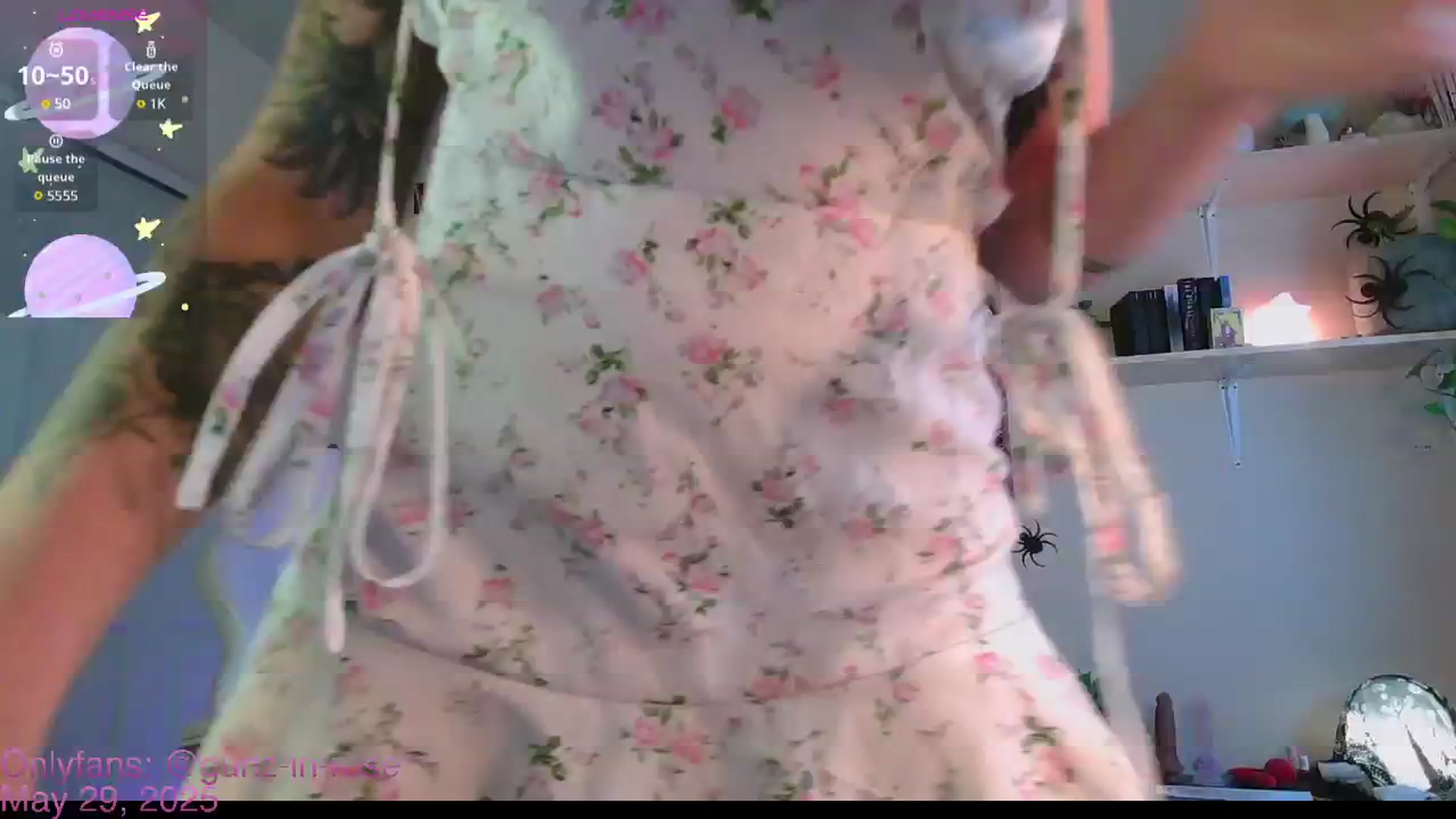 Gallery image thumbnail from kylierose's myfreecams stream on, 05/29/2025, 19:20 image 9 of 20