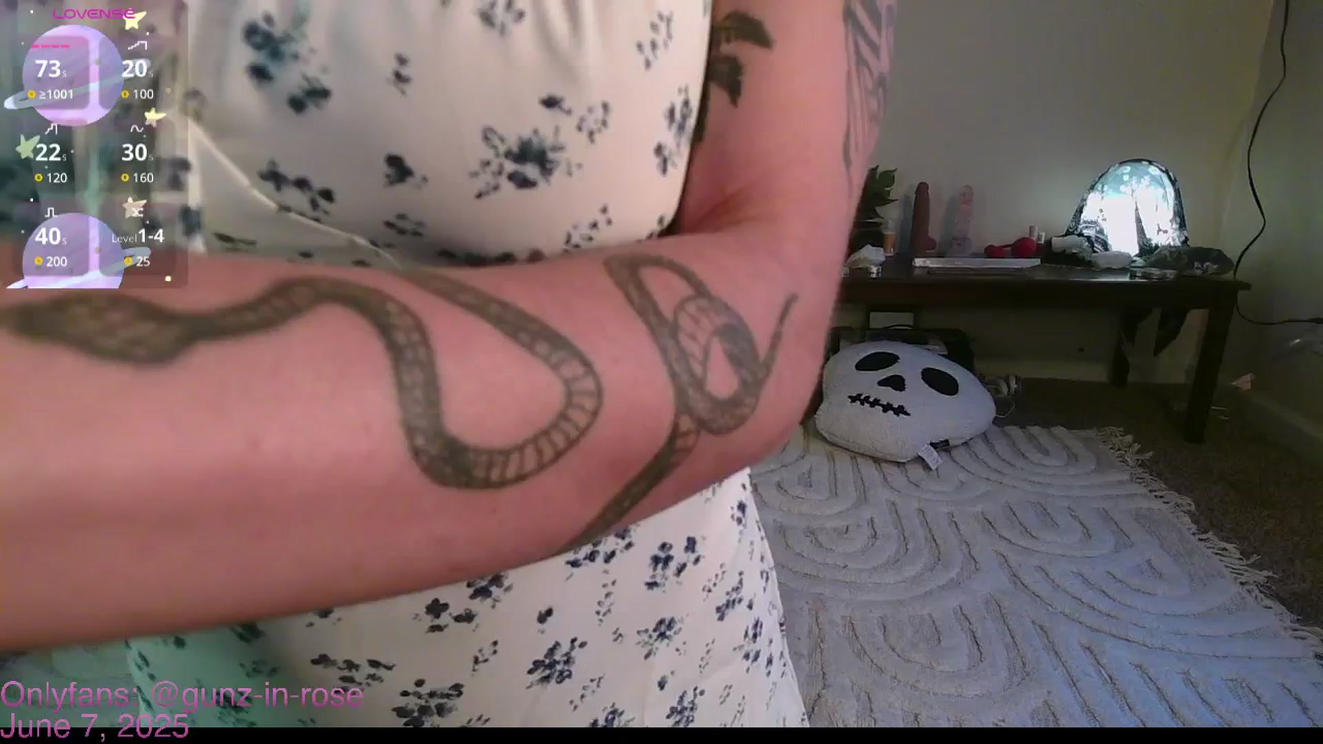 Gallery image thumbnail from kylierose's myfreecams stream on, 06/07/2025, 16:59 image 17 of 20
