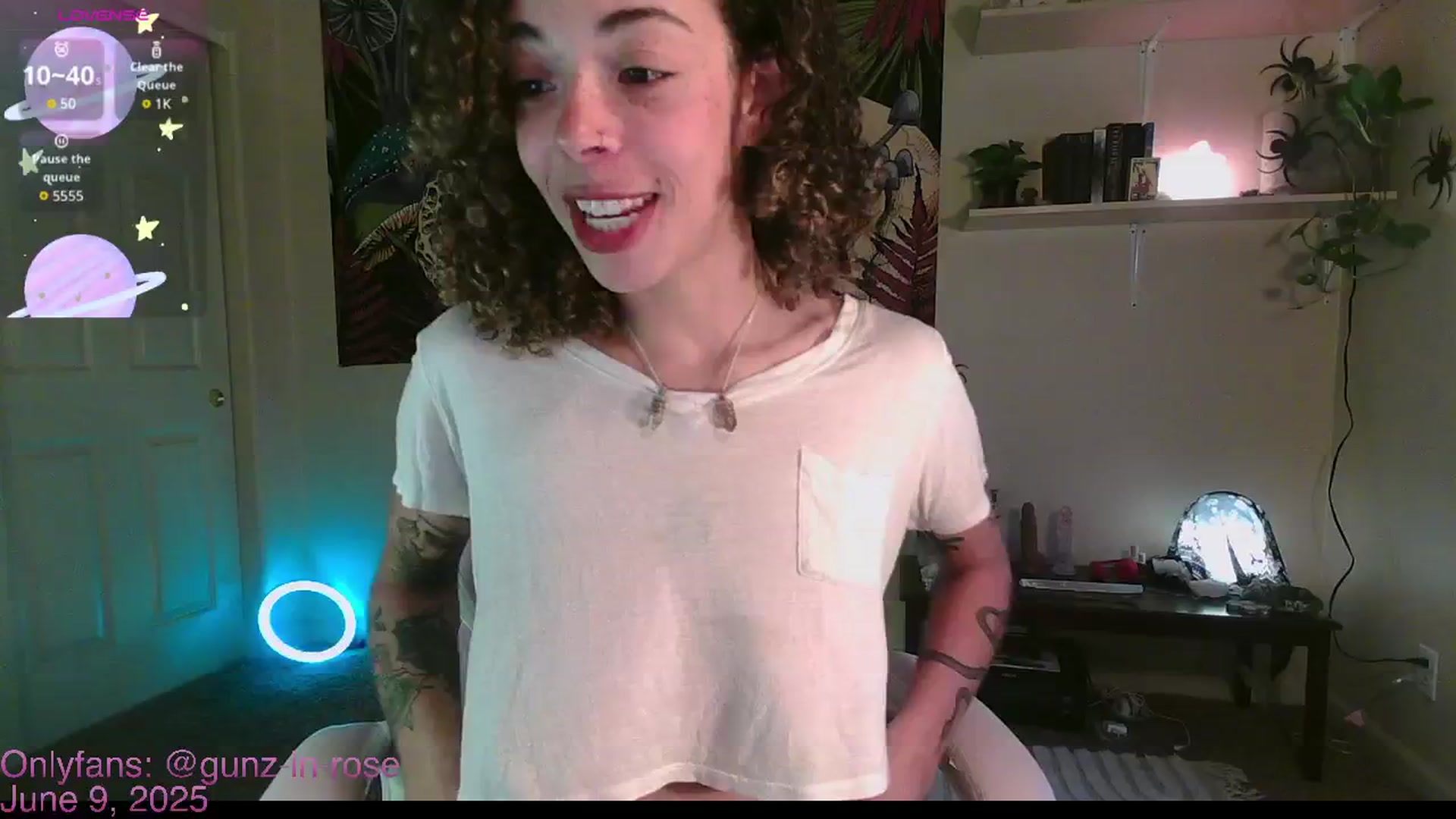 Gallery image thumbnail from kylierose's myfreecams stream on, 06/09/2025, 16:21 image 10 of 20