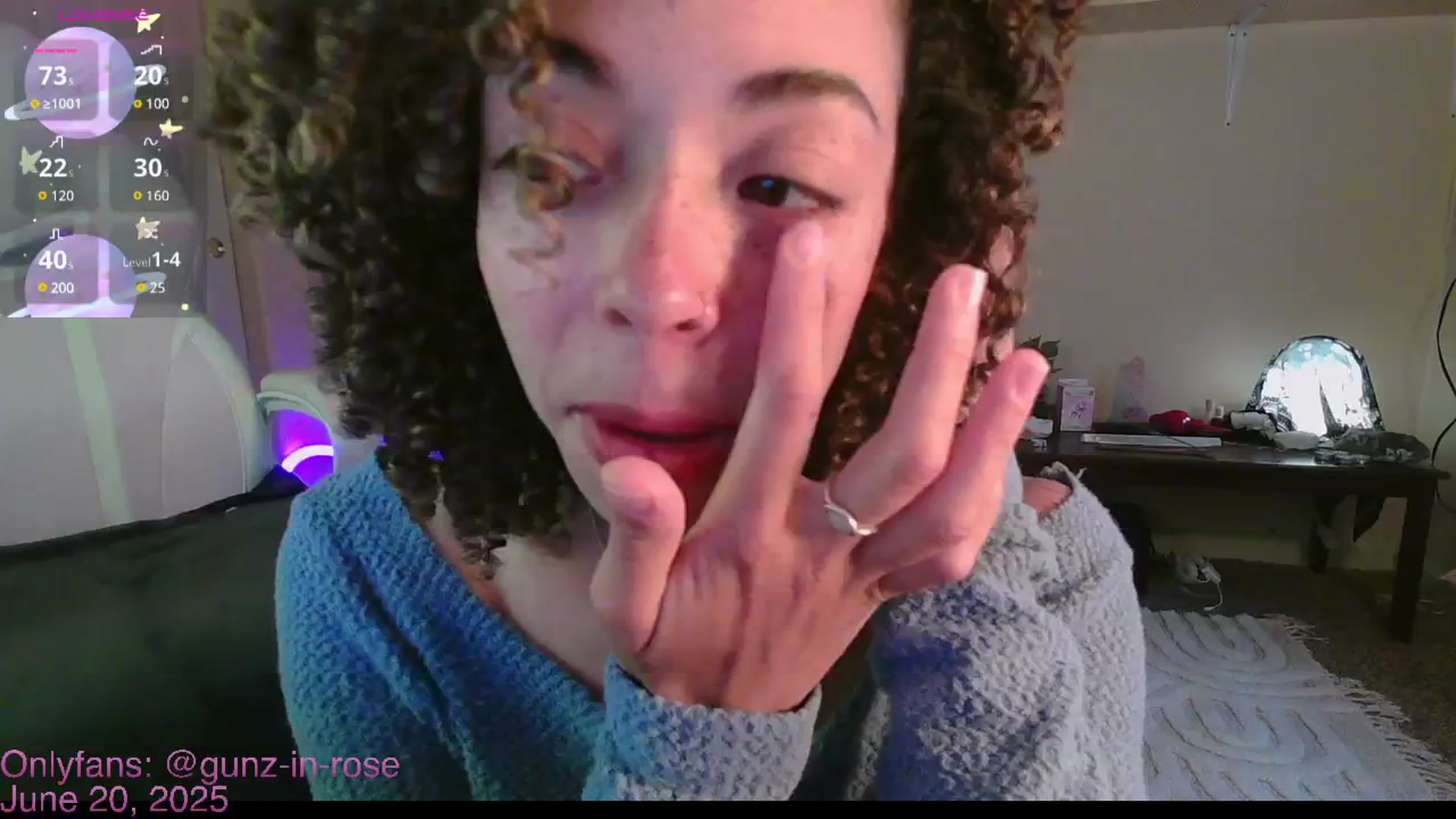 Gallery image thumbnail from kylierose's myfreecams stream on, 06/20/2025, 17:43 image 11 of 20