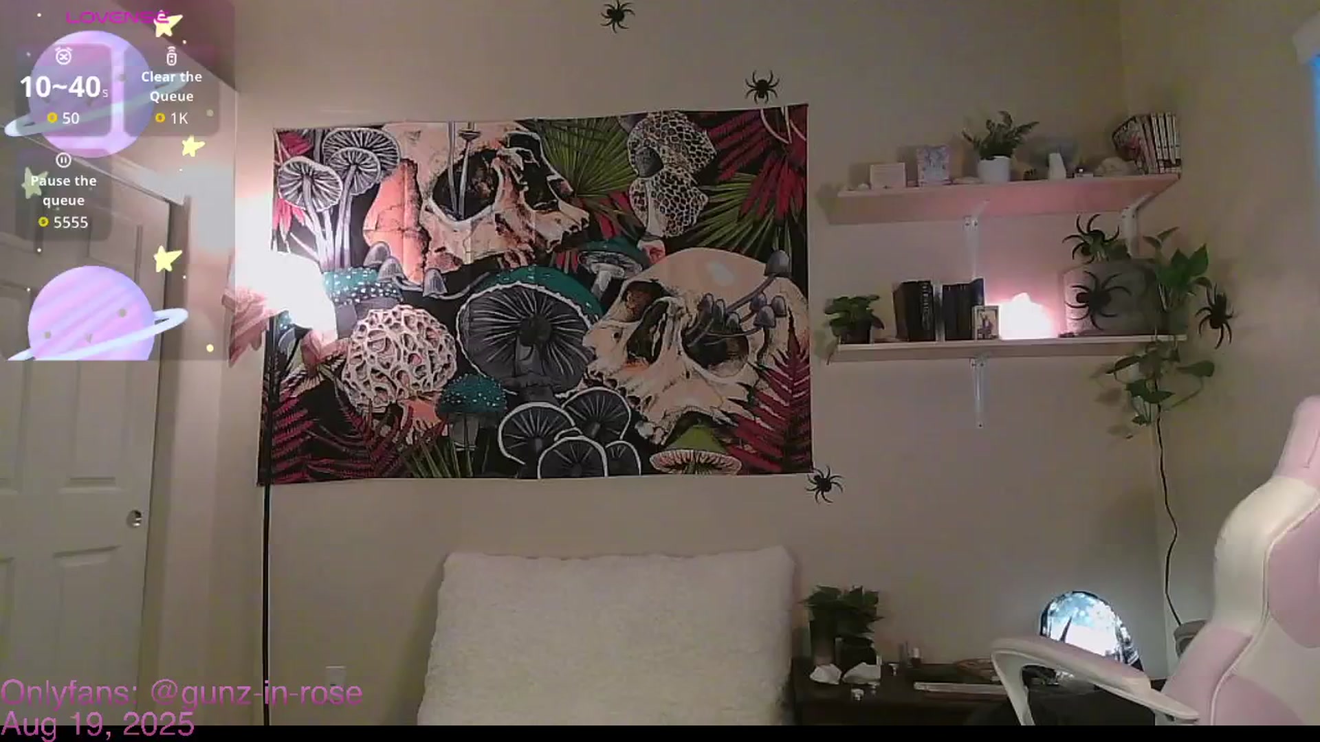 Gallery image thumbnail from kylierose's myfreecams stream on, 08/19/2025, 16:40 image 10 of 20