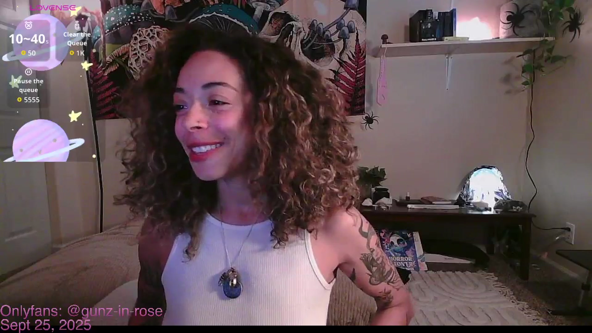 Gallery image thumbnail from kylierose's myfreecams stream on, 09/25/2025, 17:44 image 17 of 20