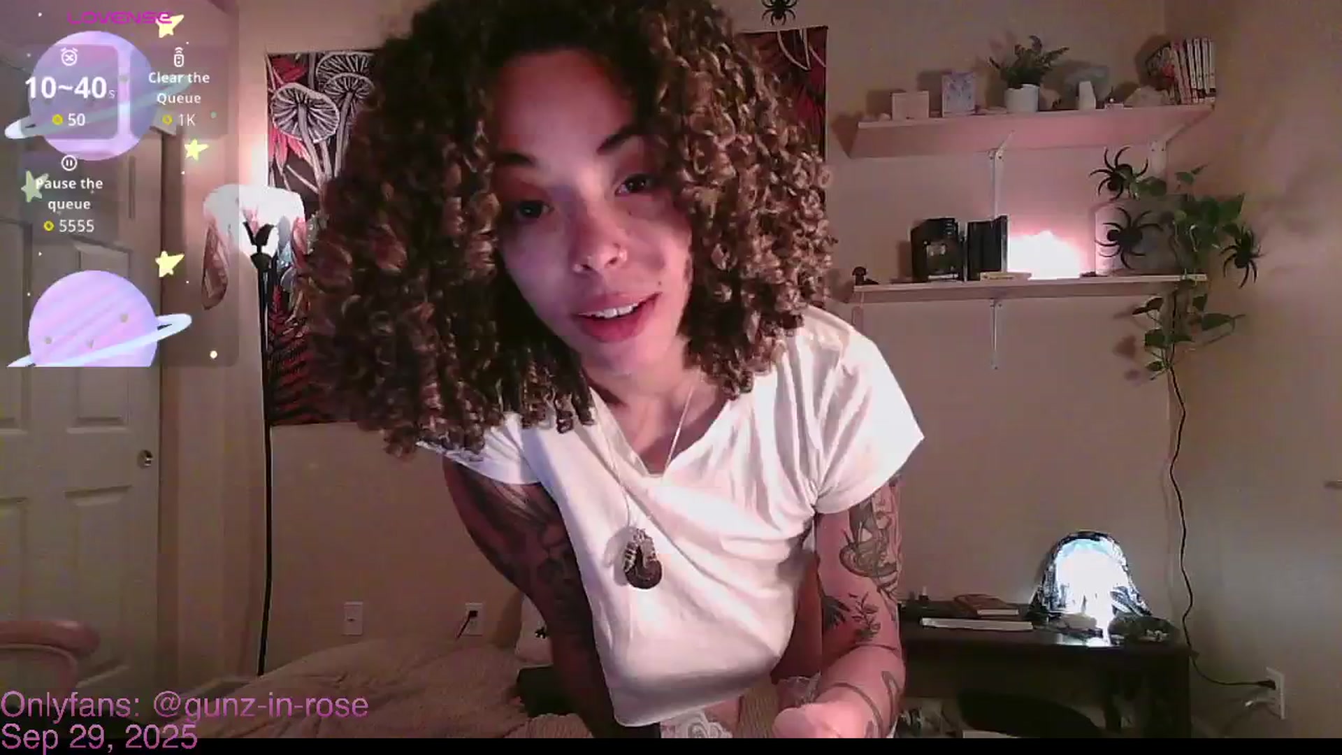 Gallery image thumbnail from kylierose's myfreecams stream on, 09/29/2025, 16:21 image 10 of 20