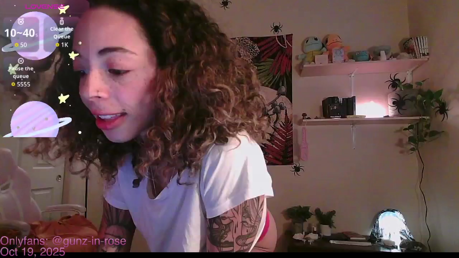 Gallery image thumbnail from kylierose's myfreecams stream on, 10/19/2025, 17:29 image 11 of 20
