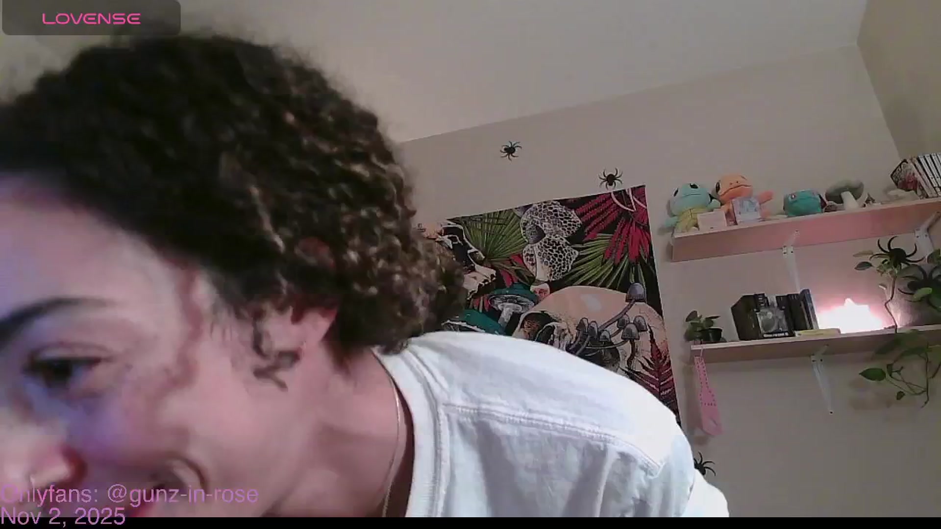 Gallery image thumbnail from kylierose's myfreecams stream on, 11/03/2025, 24:51 image 7 of 20