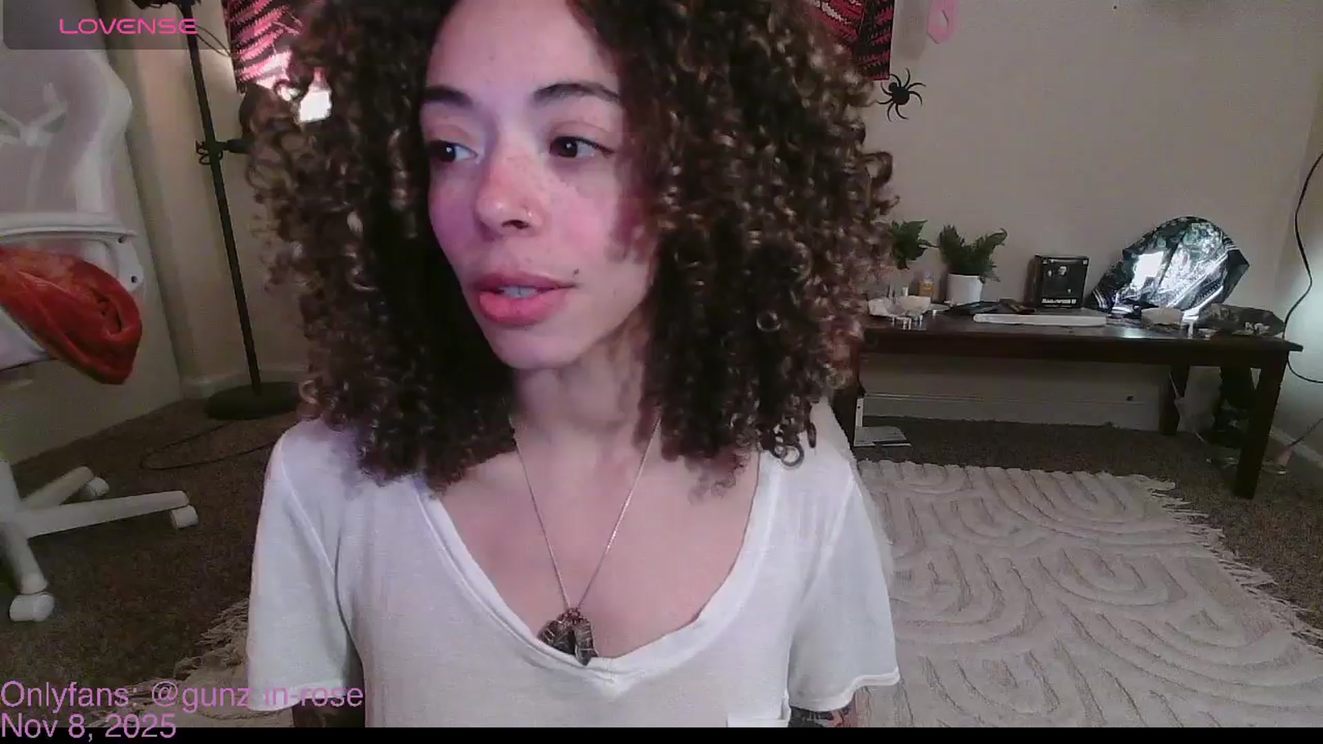 Gallery image thumbnail from kylierose's myfreecams stream on, 11/08/2025, 17:44 image 17 of 20