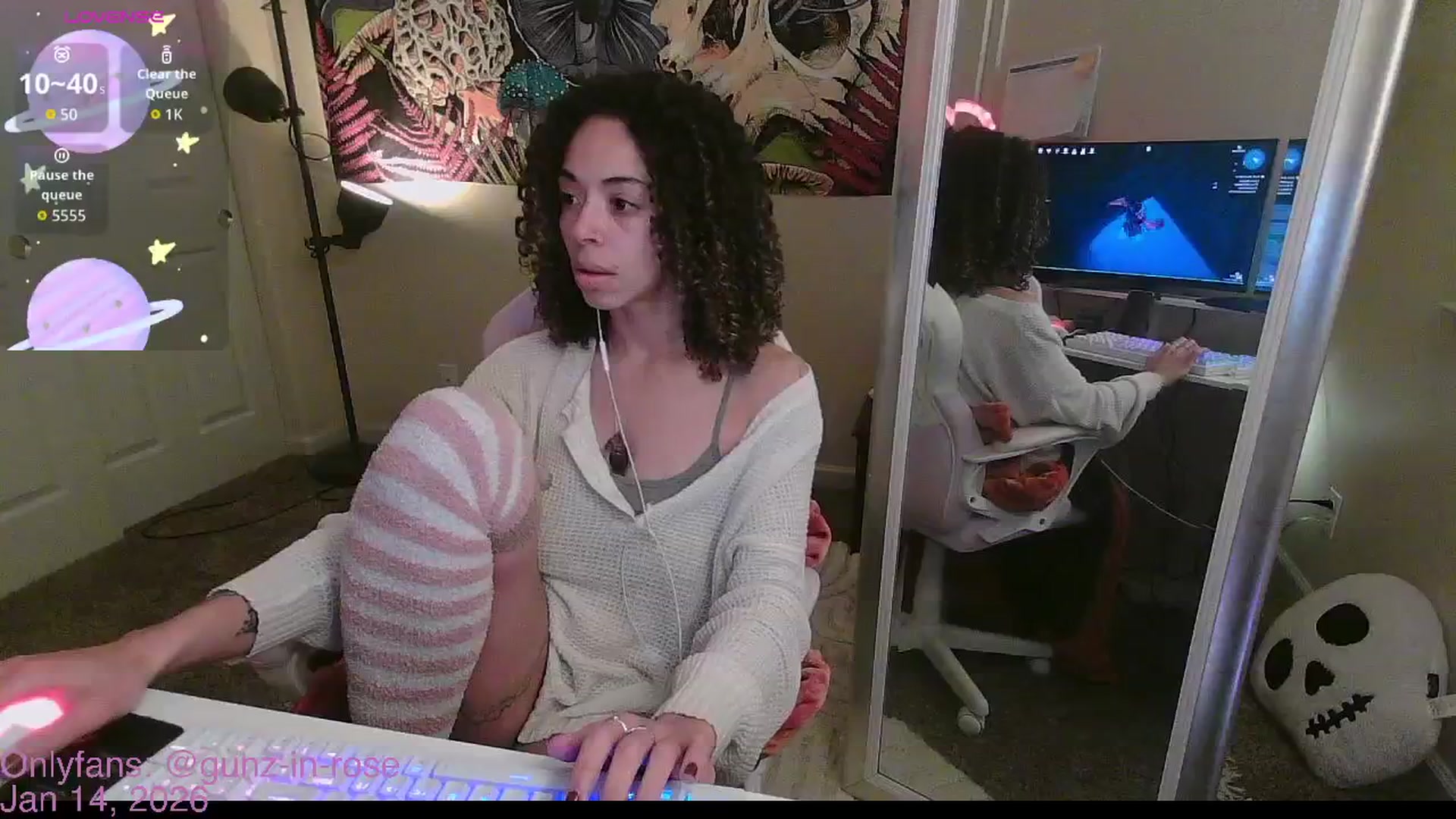 Gallery image thumbnail from kylierose's myfreecams stream on, 01/15/2026, 24:46 image 16 of 20