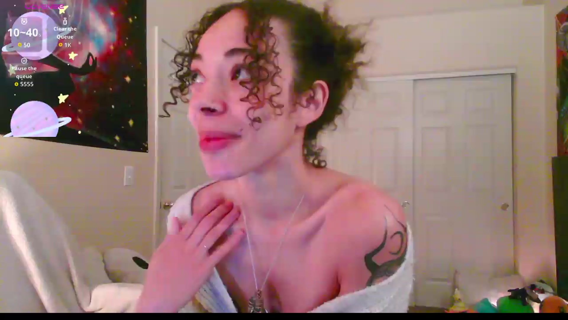 Gallery image thumbnail from kylierose's myfreecams stream on, 09/19/2026, 17:51 image 14 of 20