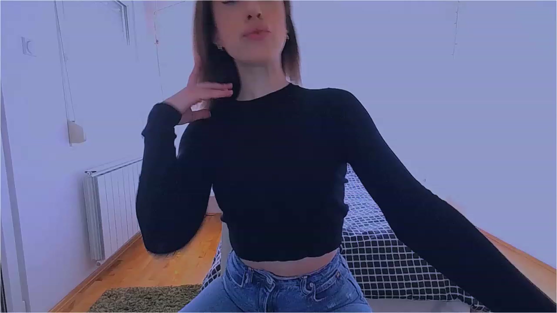 Gallery image thumbnail from lIIIviiu's myfreecams stream on, 03/25/2023, 12:45 image 13 of 20