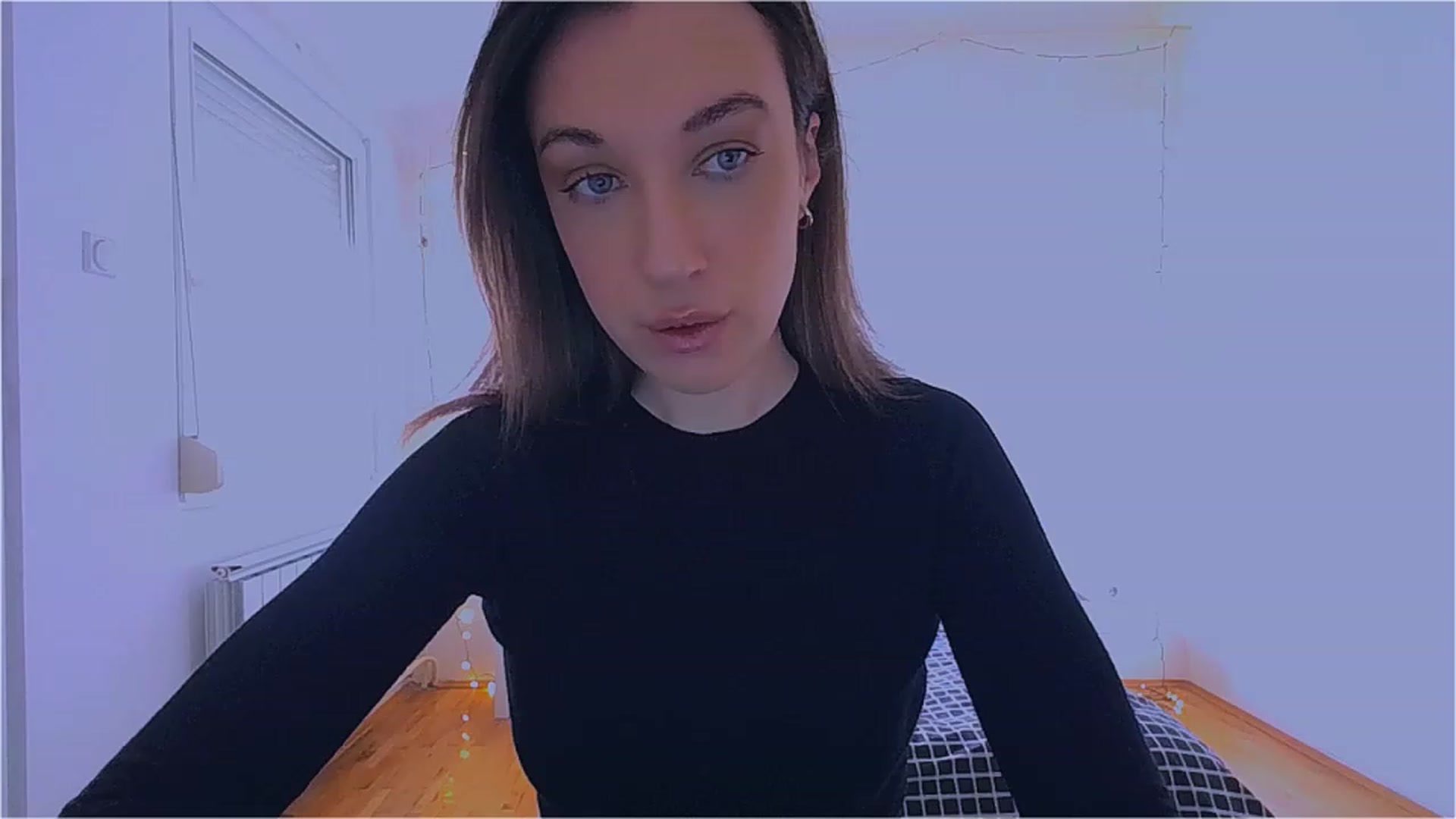 Gallery image thumbnail from lIIIviiu's myfreecams stream on, 03/25/2023, 12:45 image 3 of 20