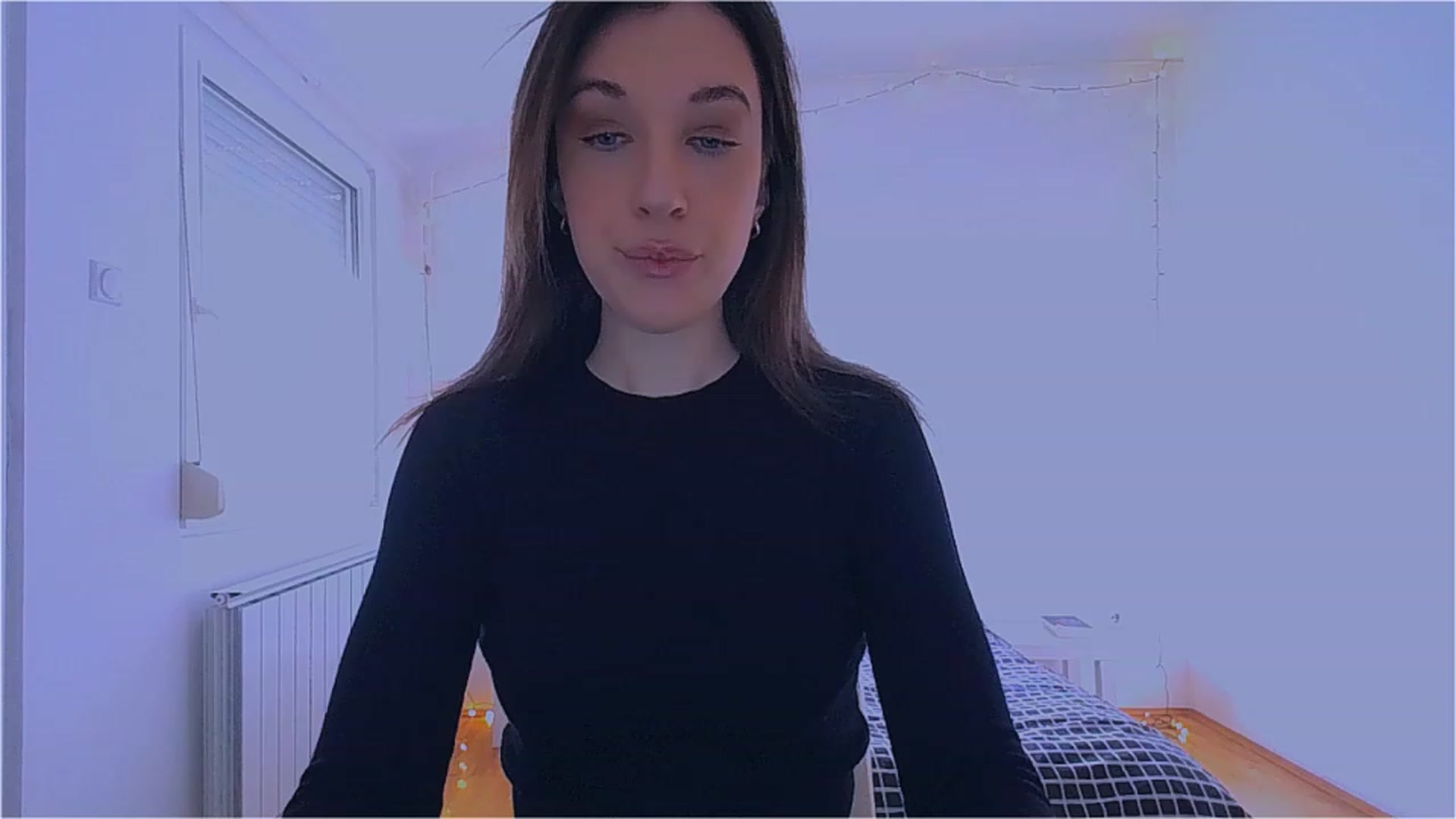 Gallery image thumbnail from lIIIviiu's myfreecams stream on, 03/25/2023, 12:45 image 5 of 20