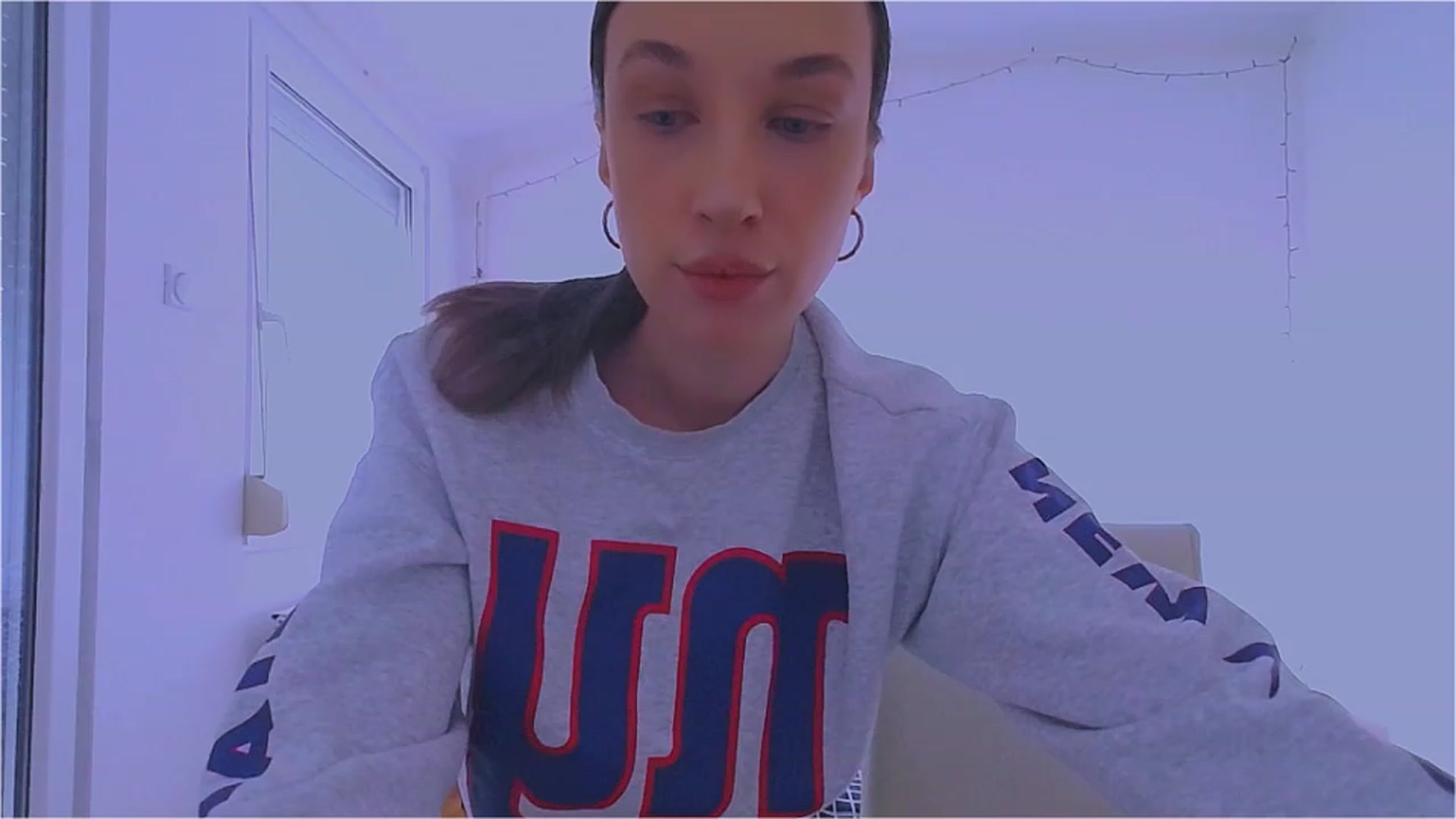 Gallery image thumbnail from lIIIviiu's myfreecams stream on, 03/28/2023, 11:34 image 14 of 20