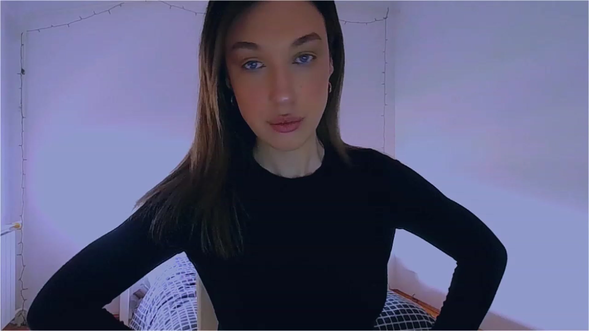 Gallery image thumbnail from lIIIviiu's myfreecams stream on, 03/30/2023, 11:03 image 2 of 20