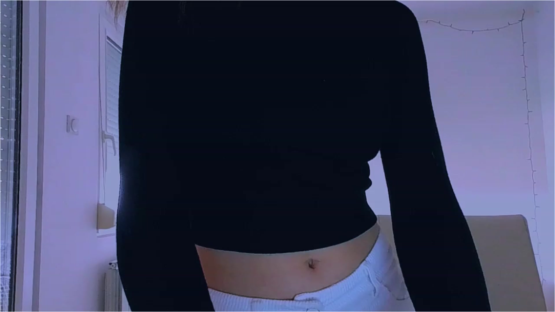 Gallery image thumbnail from lIIIviiu's myfreecams stream on, 03/30/2023, 11:50 image 9 of 20