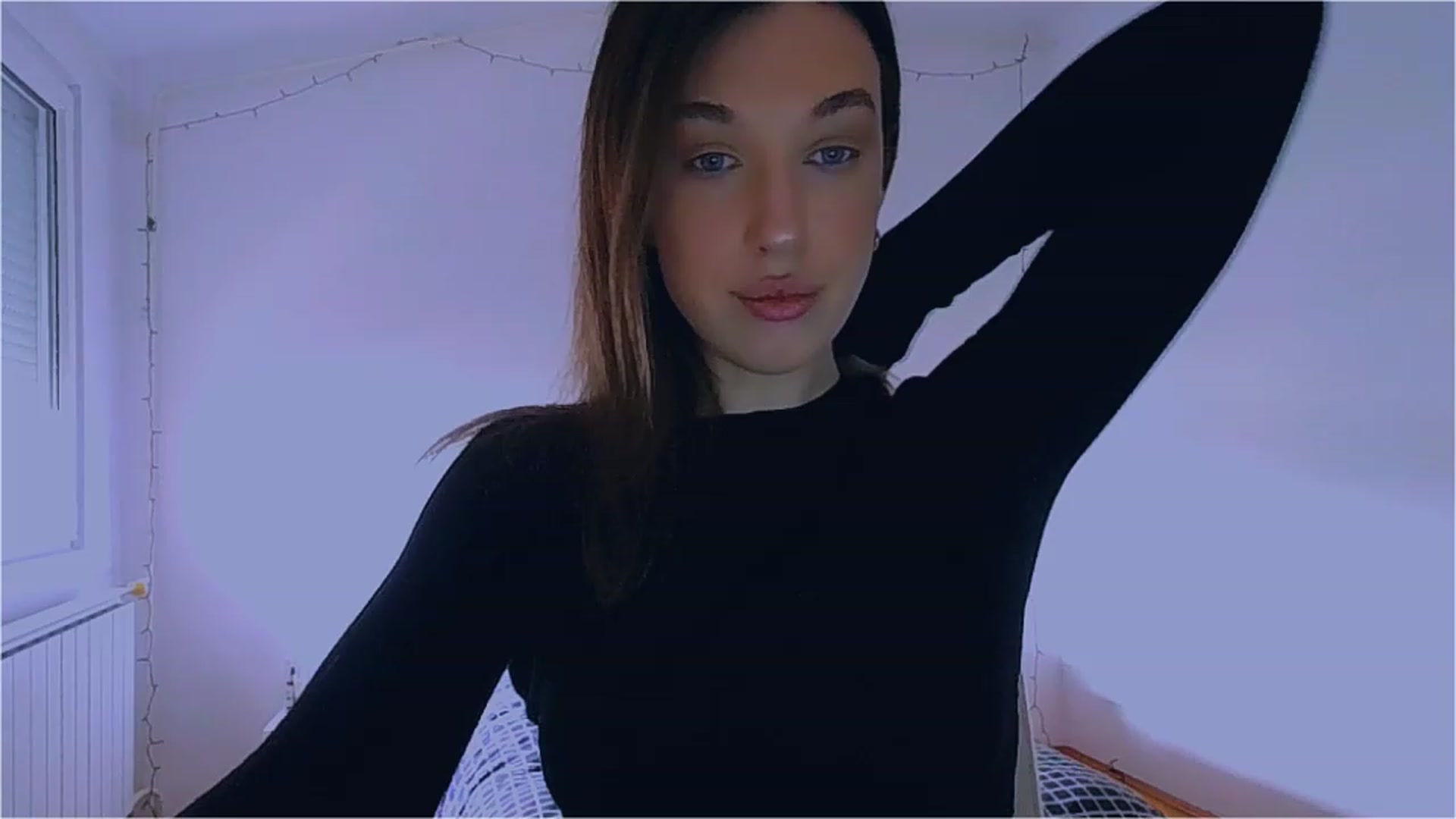 Gallery image thumbnail from lIIIviiu's myfreecams stream on, 03/30/2023, 11:50 image 11 of 20