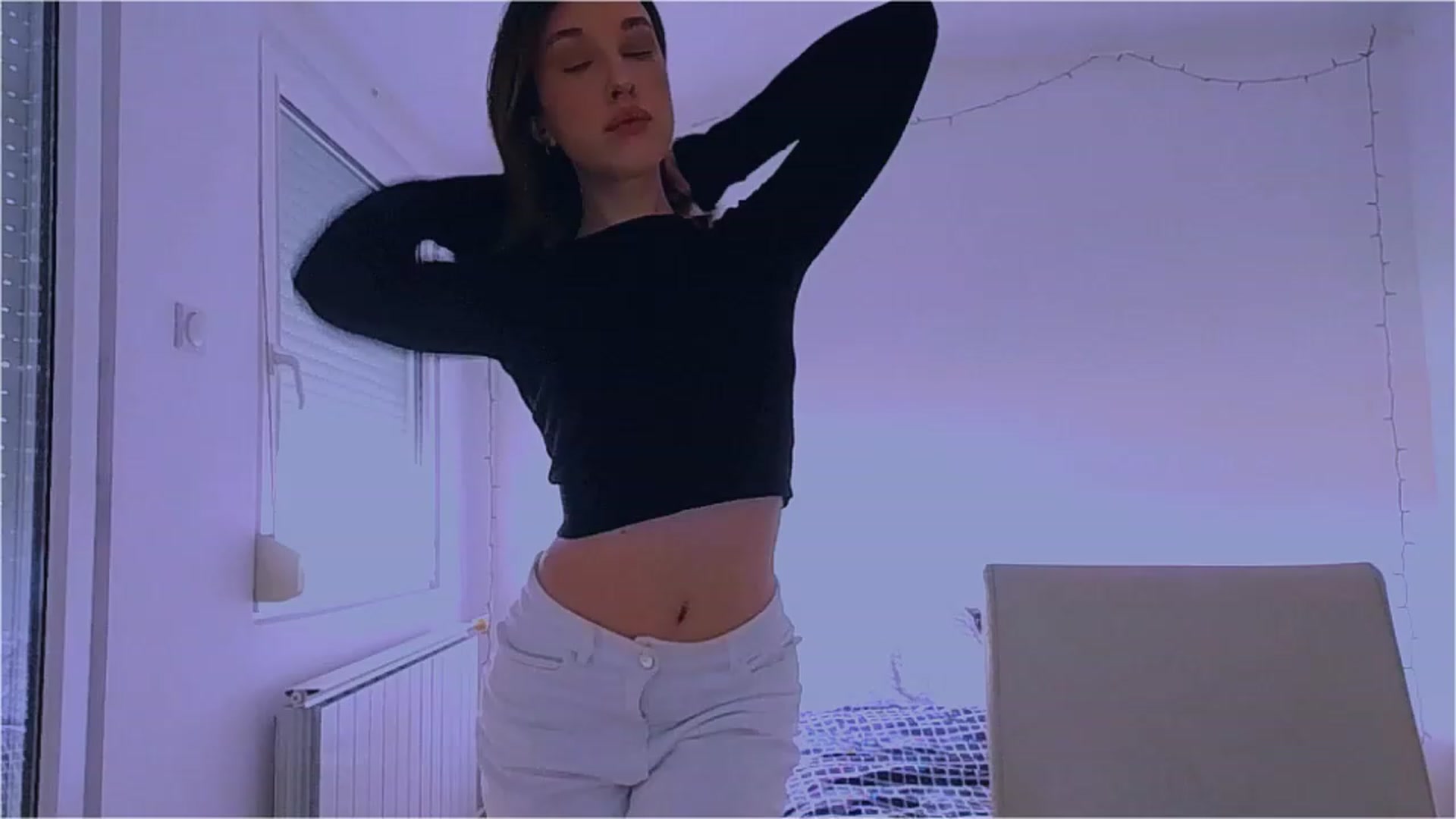 Gallery image thumbnail from lIIIviiu's myfreecams stream on, 03/30/2023, 11:50 image 2 of 20