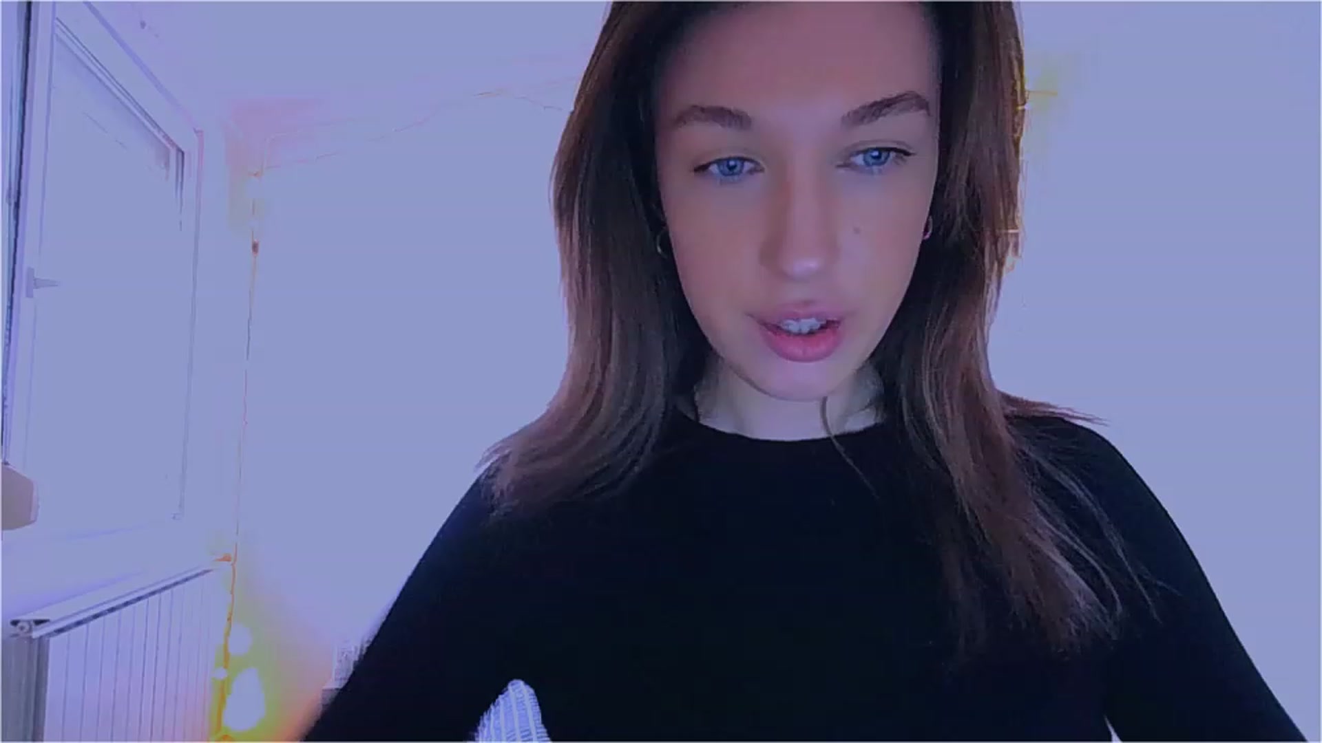 Gallery image thumbnail from lIIIviiu's myfreecams stream on, 04/01/2023, 11:58 image 18 of 20