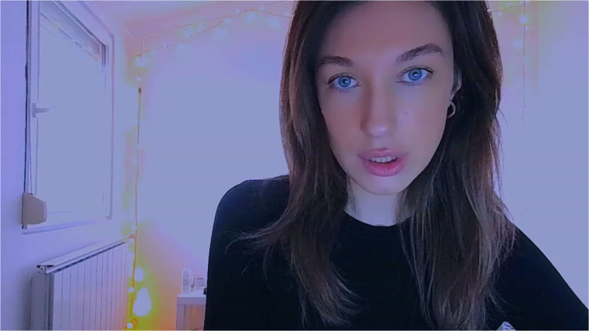 Gallery image thumbnail from lIIIviiu's myfreecams stream on, 04/01/2023, 11:58 image 3 of 20