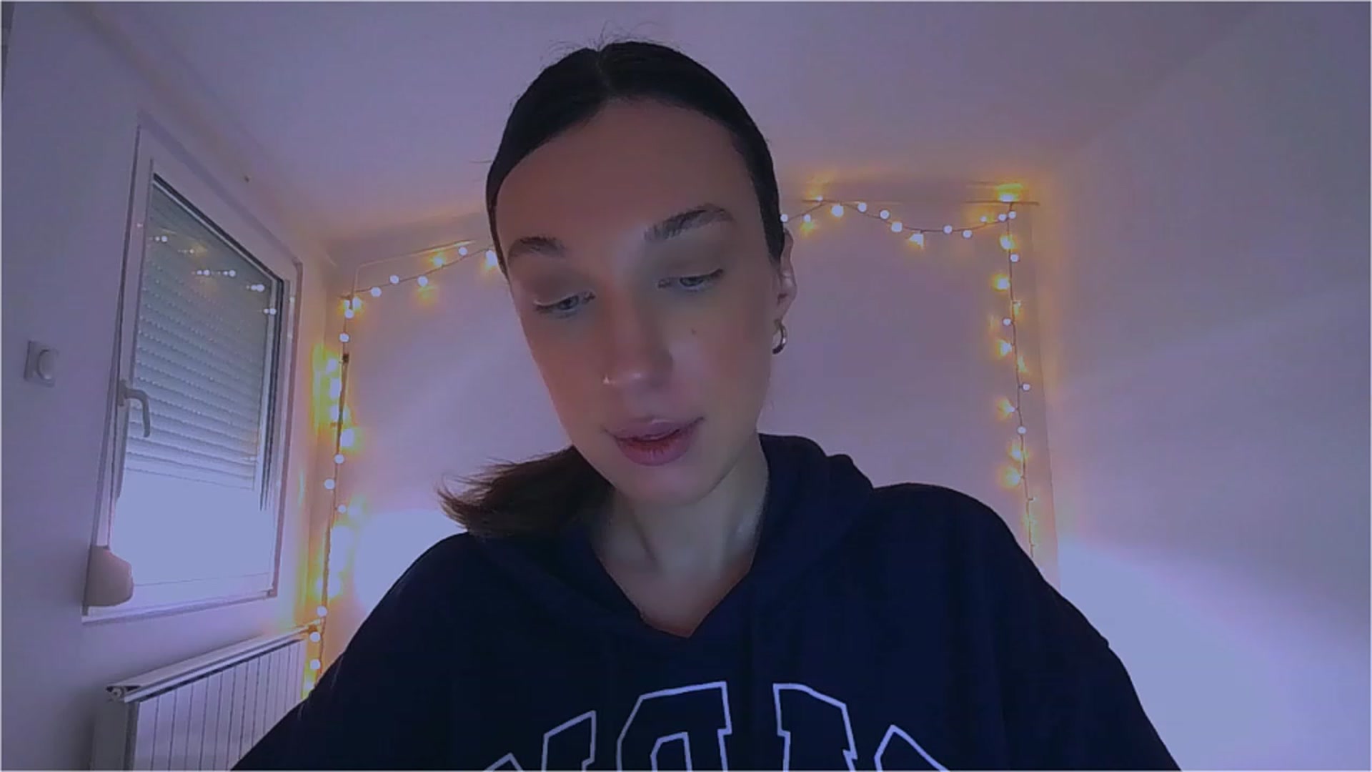 Gallery image thumbnail from lIIIviiu's myfreecams stream on, 04/08/2023, 11:31 image 18 of 20