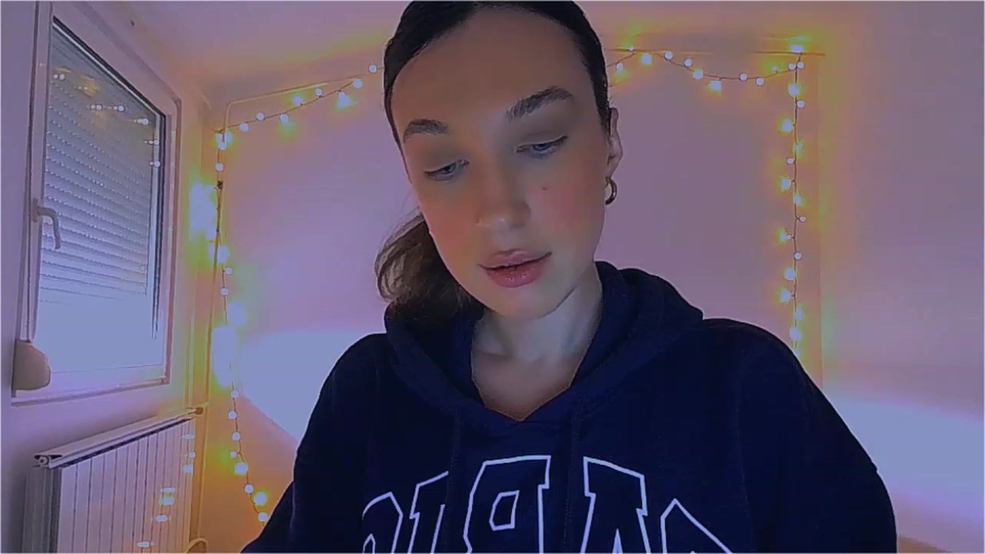 Gallery image thumbnail from lIIIviiu's myfreecams stream on, 04/14/2023, 11:52 image 1 of 20