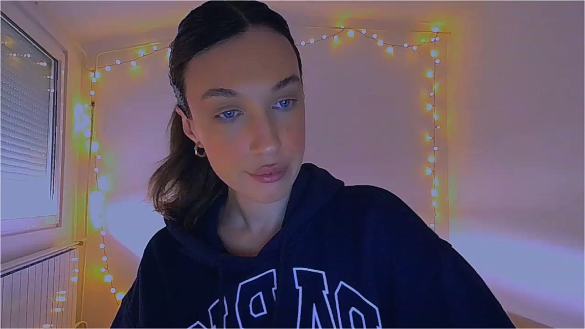 Gallery image thumbnail from lIIIviiu's myfreecams stream on, 04/14/2023, 11:52 image 11 of 20