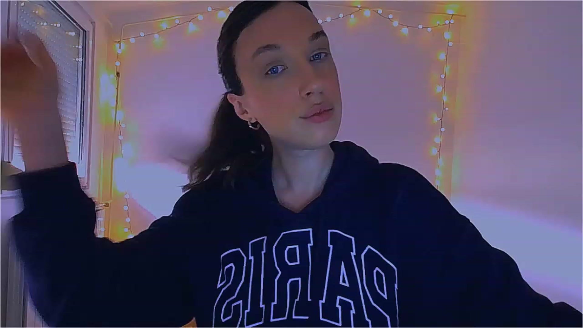 Gallery image thumbnail from lIIIviiu's myfreecams stream on, 04/14/2023, 11:52 image 19 of 20