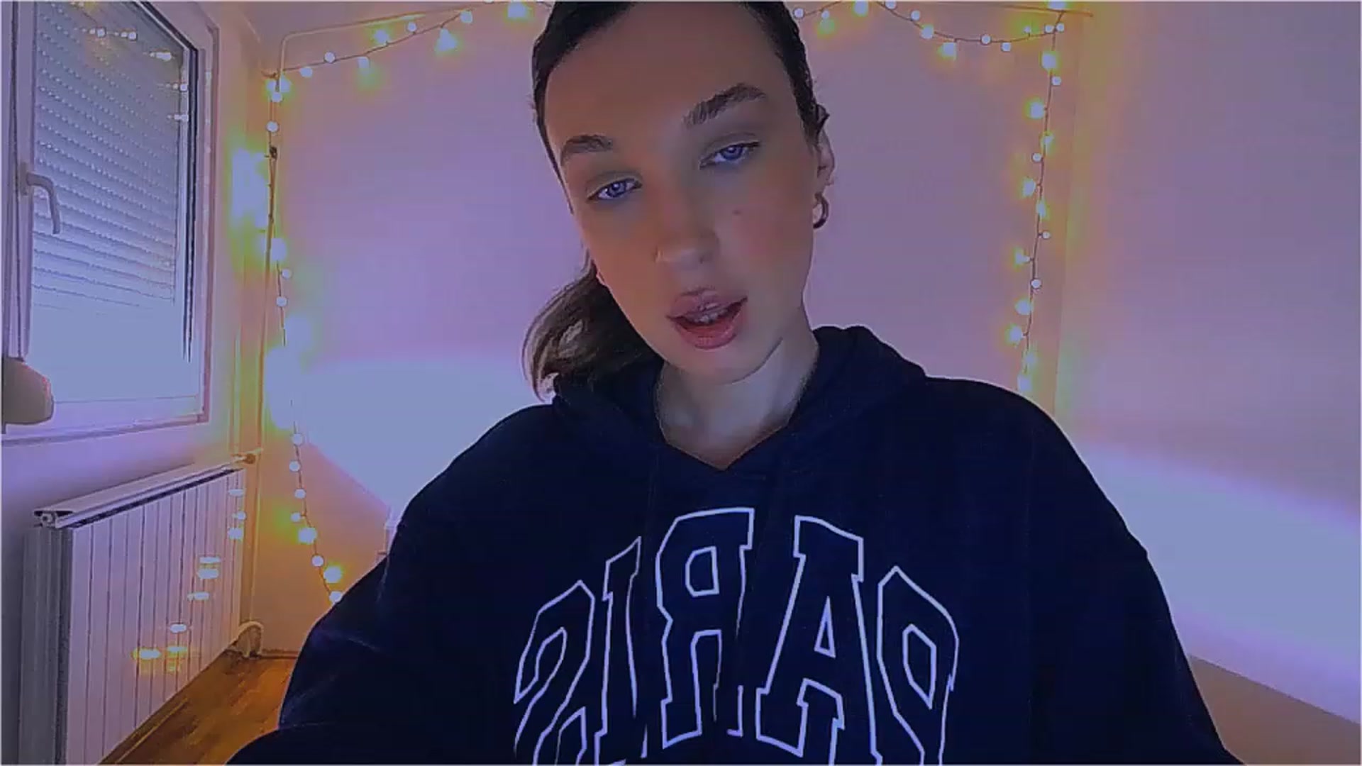 Gallery image thumbnail from lIIIviiu's myfreecams stream on, 04/14/2023, 11:52 image 16 of 20