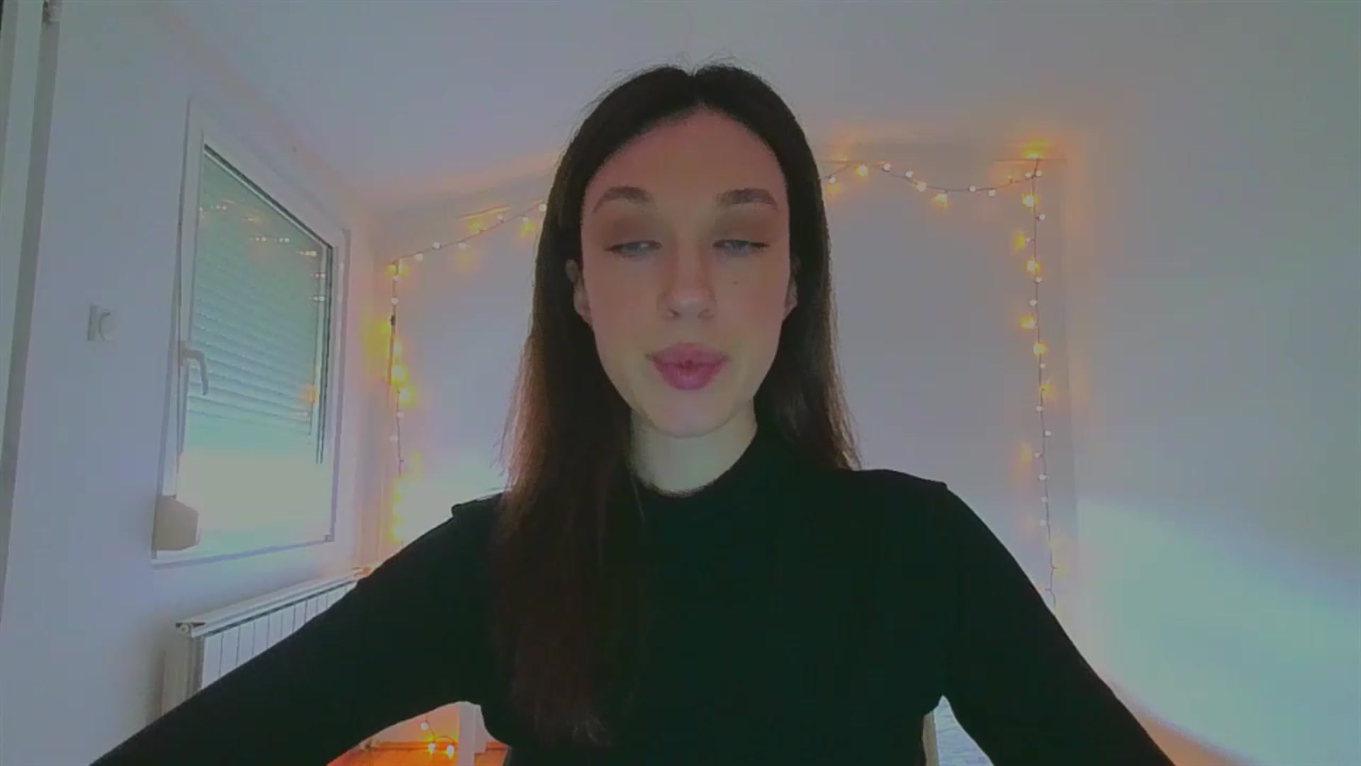 Gallery image thumbnail from lIIIviiu's myfreecams stream on, 05/13/2023, 14:02 image 11 of 20