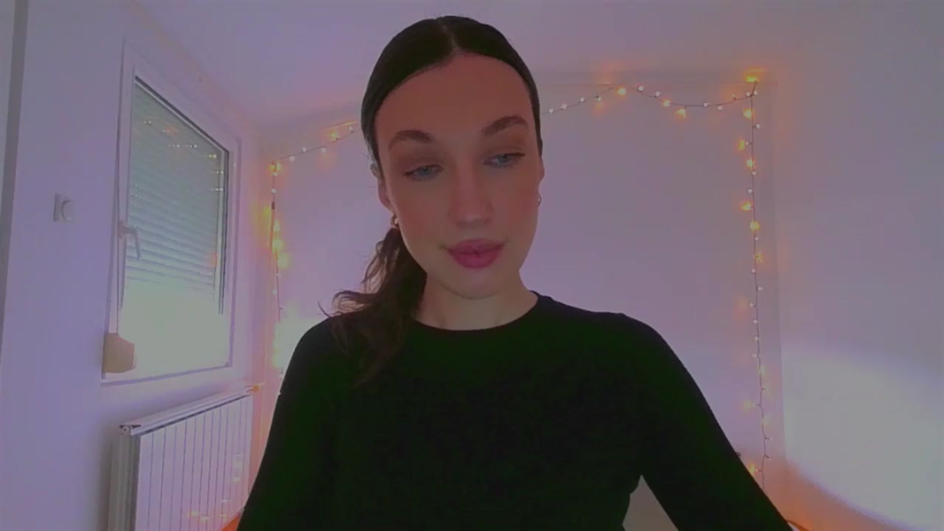 Gallery image thumbnail from lIIIviiu's myfreecams stream on, 05/15/2023, 11:28 image 16 of 20