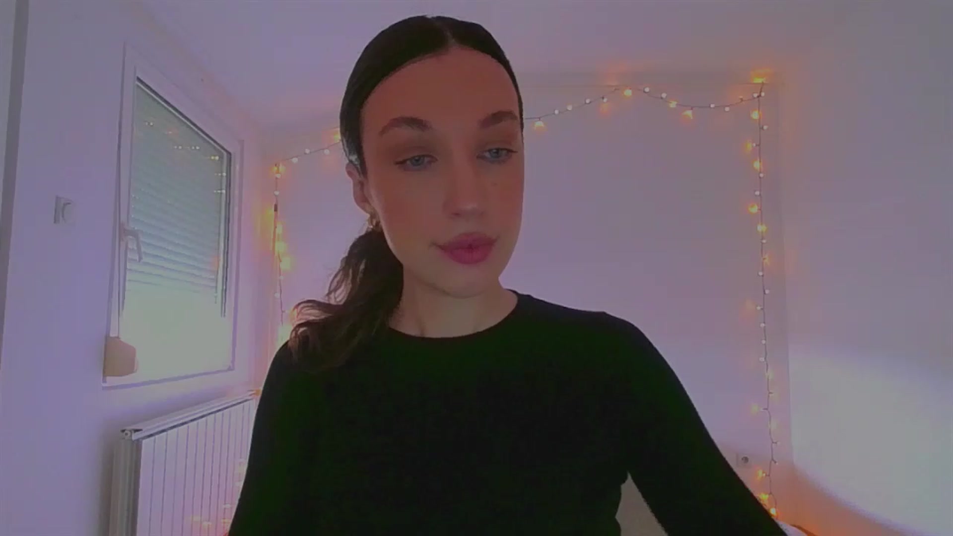 Gallery image thumbnail from lIIIviiu's myfreecams stream on, 05/15/2023, 11:28 image 14 of 20
