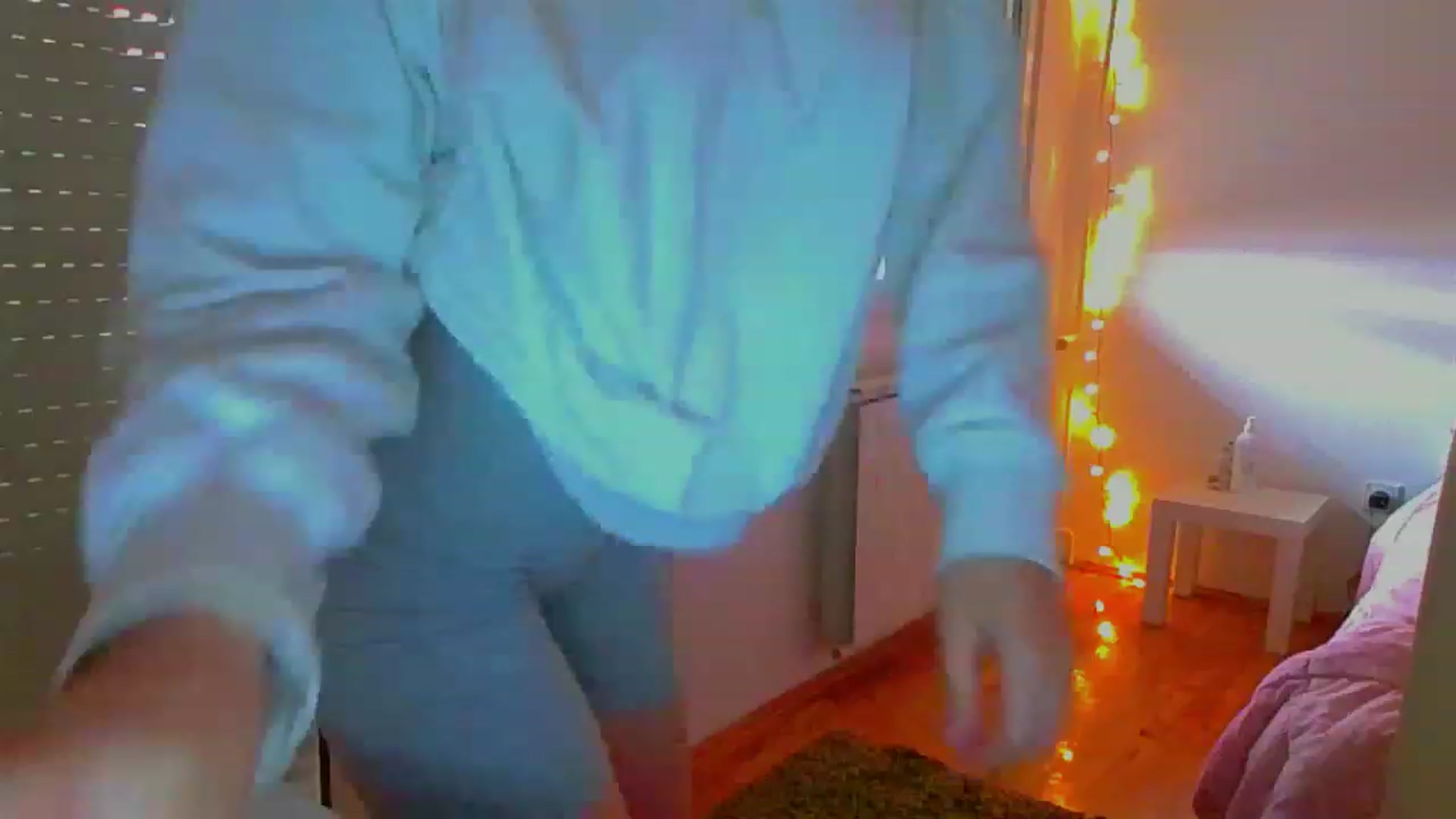 Gallery image thumbnail from lIIIviiu's myfreecams stream on, 06/17/2023, 13:44 image 1 of 20