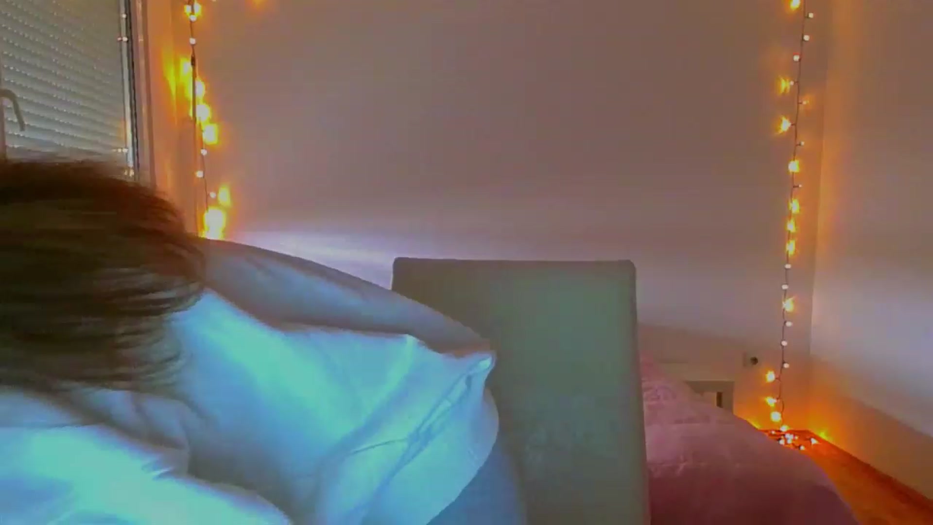 Gallery image thumbnail from lIIIviiu's myfreecams stream on, 06/17/2023, 13:44 image 4 of 20